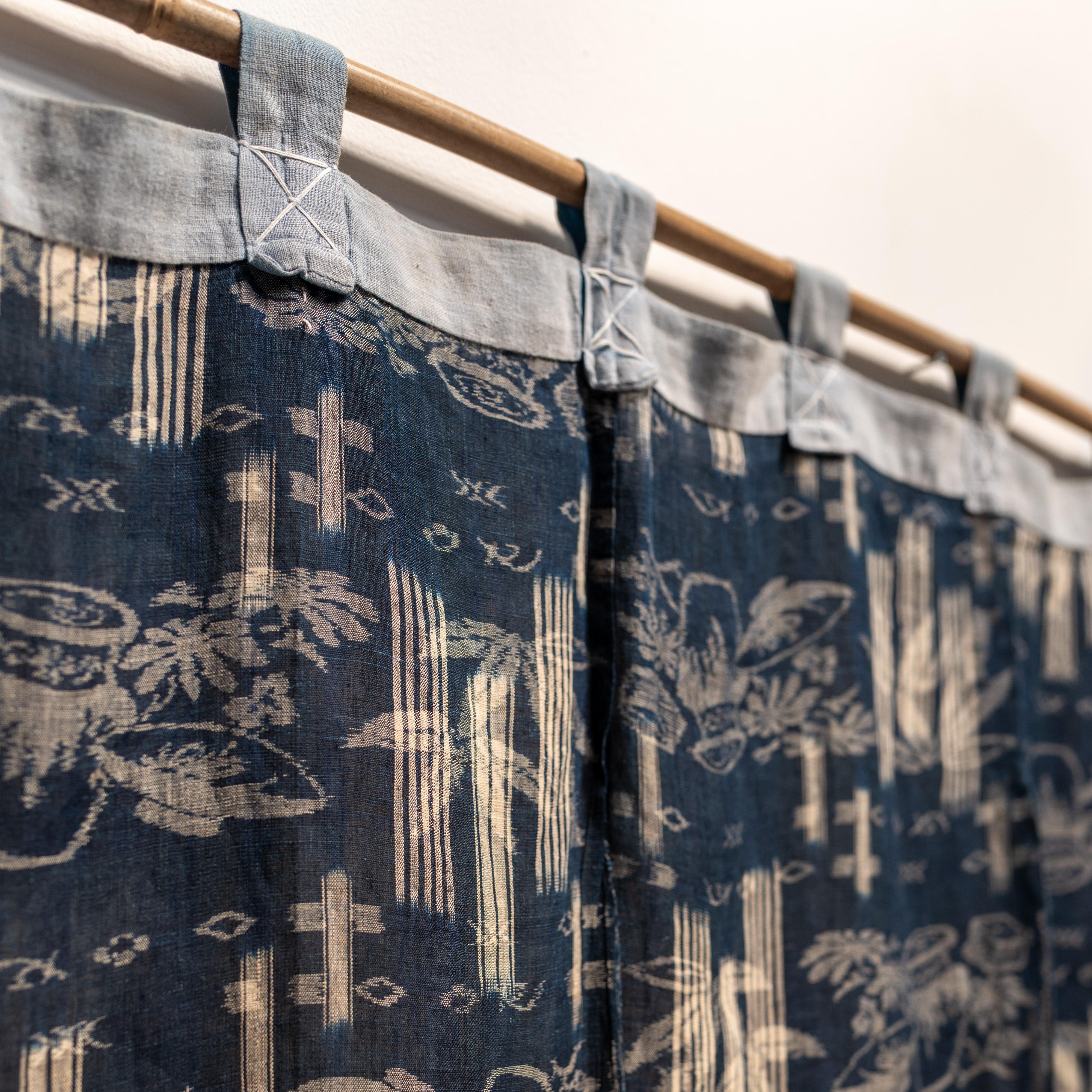 Japanese Vintage Linen Noren, Textile, Wabi Sabi, 19th Century For Sale 4