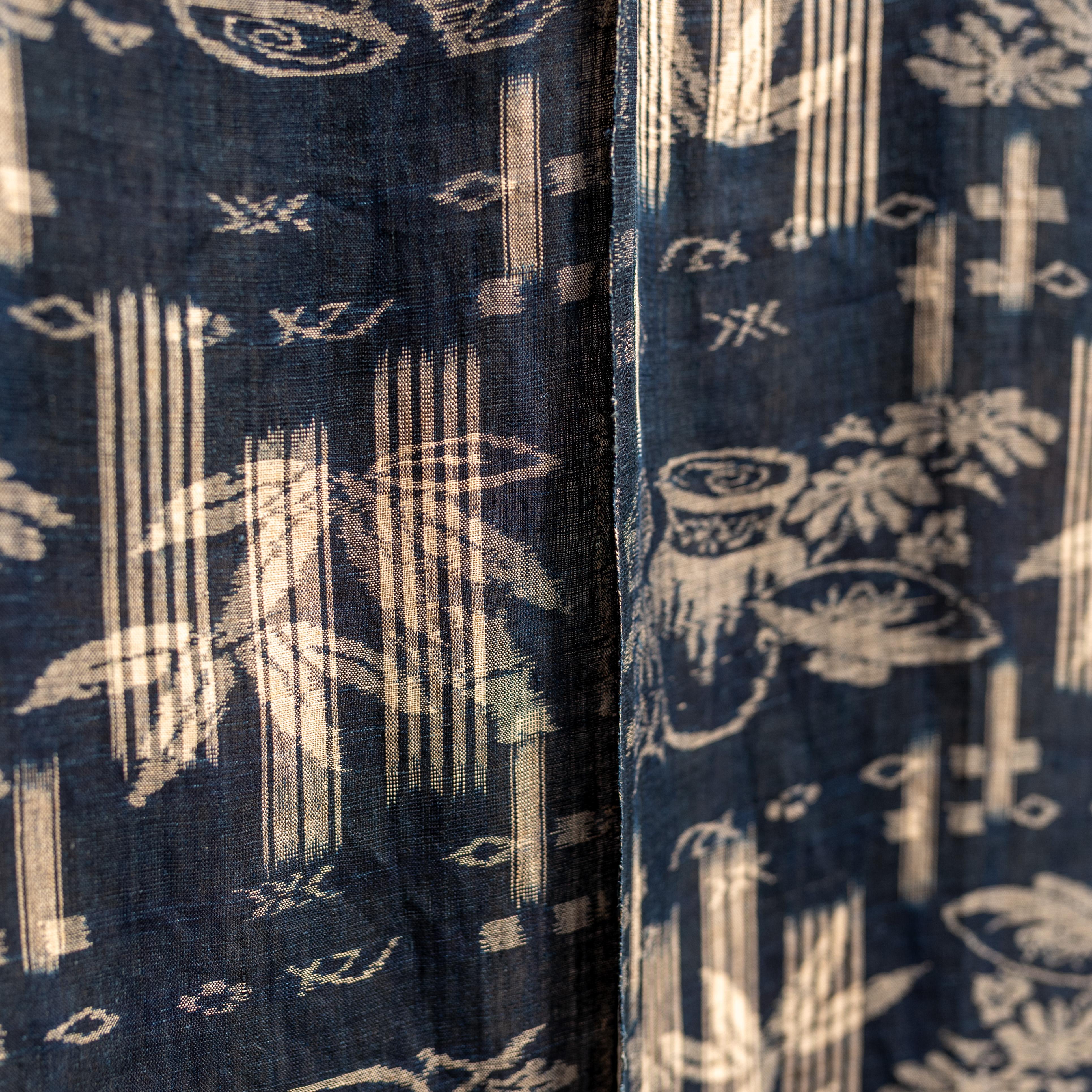 Japanese Vintage Linen Noren, Textile, Wabi Sabi, 19th Century For Sale 5