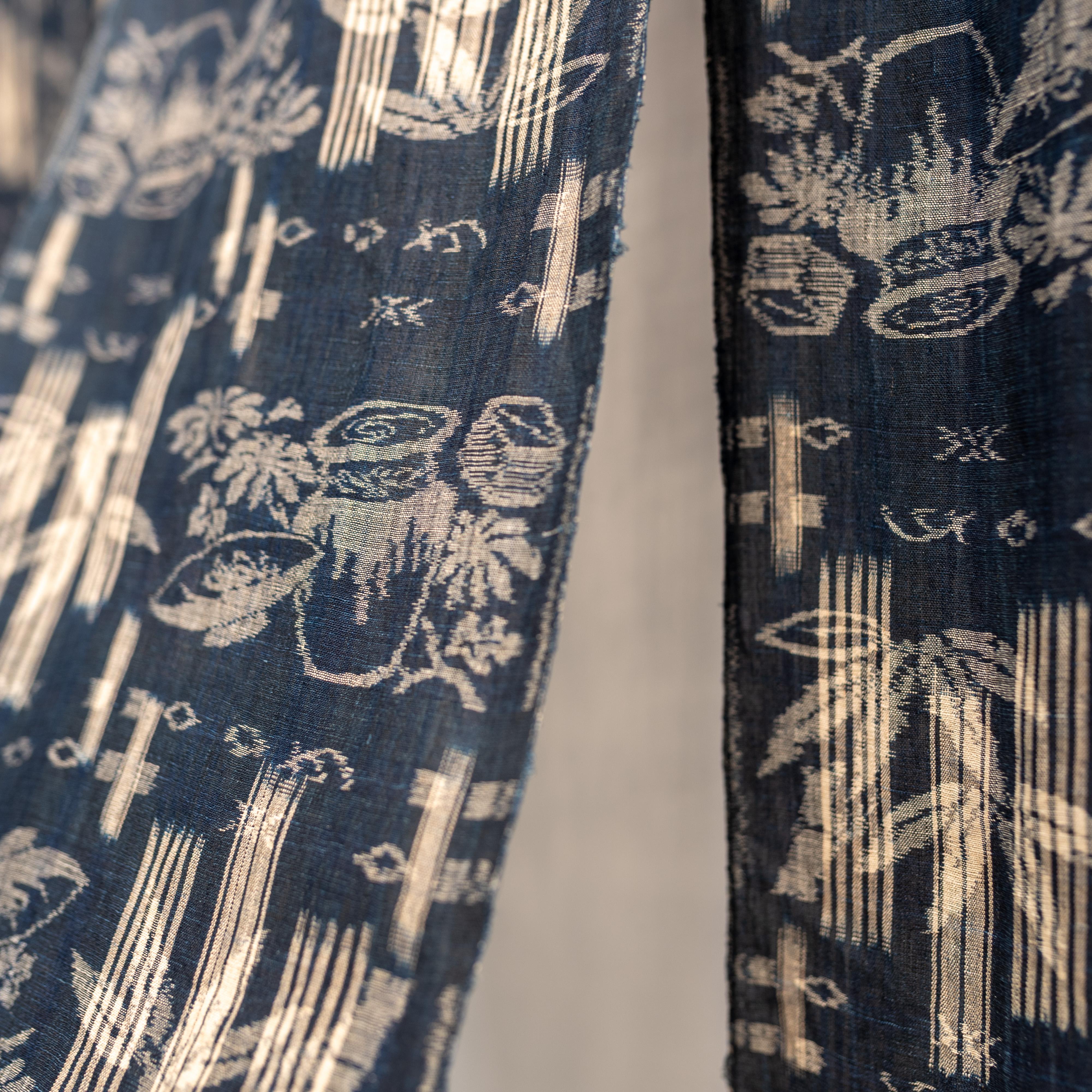 Japanese Vintage Linen Noren, Textile, Wabi Sabi, 19th Century For Sale 6