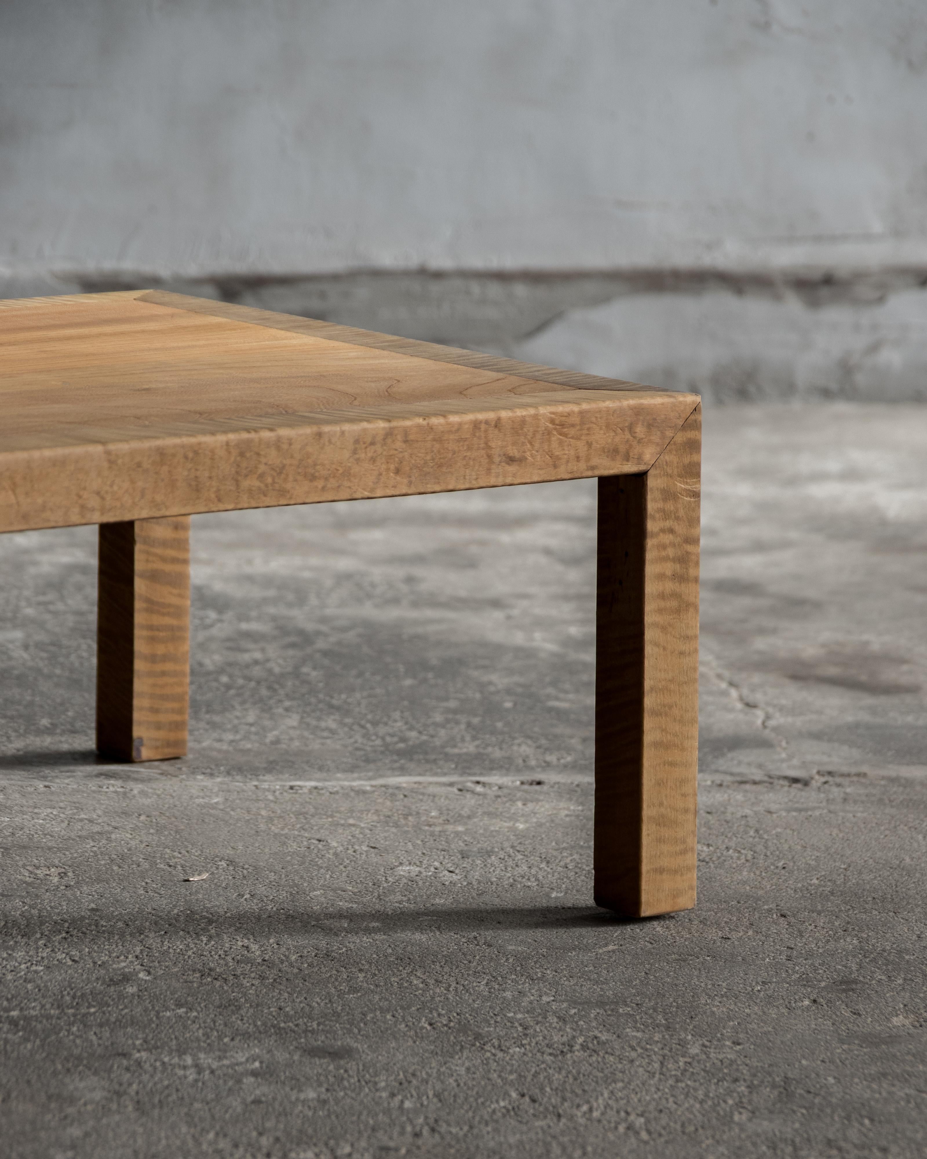 Bois Table basse/café vintage japonaise (Zataku), début Showa 1926- en vente