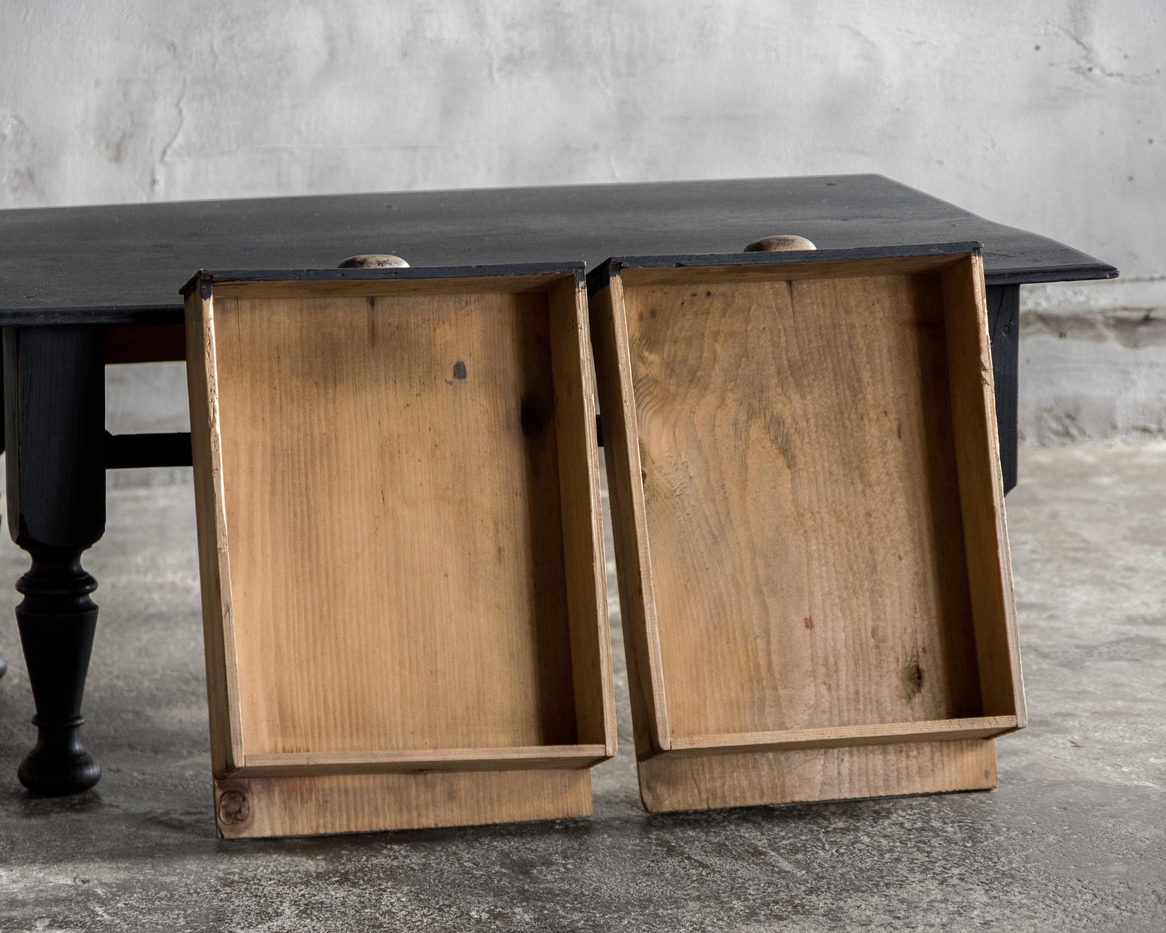 Japanischer Vintage-Tisch (Fuzukue), schwarzes Finish, frühe Showa-Periode (1926-) im Angebot 9