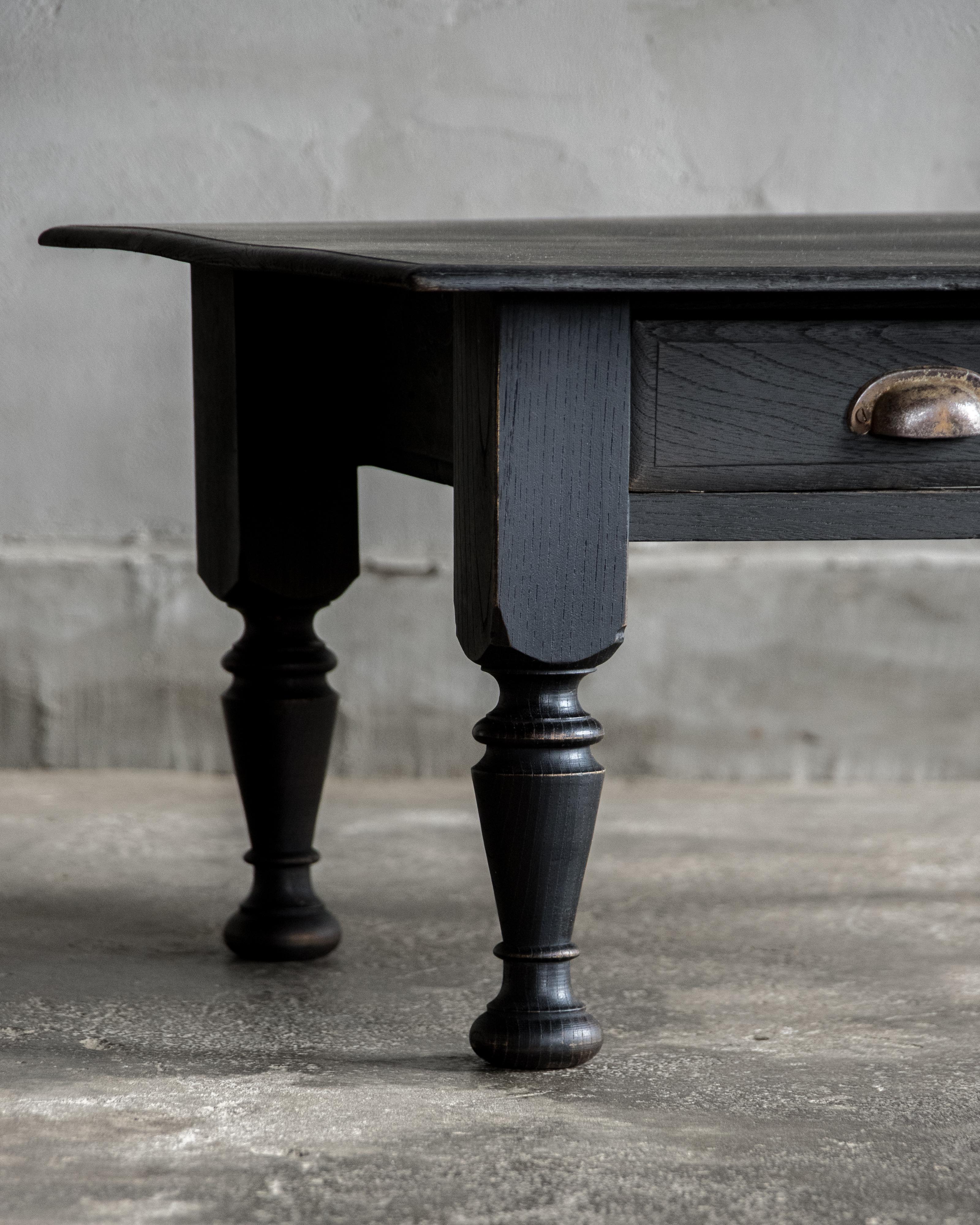 Japanischer Vintage-Tisch (Fuzukue), schwarzes Finish, frühe Showa-Periode (1926-) im Zustand „Gut“ im Angebot in Hitachiomiya-shi, 08