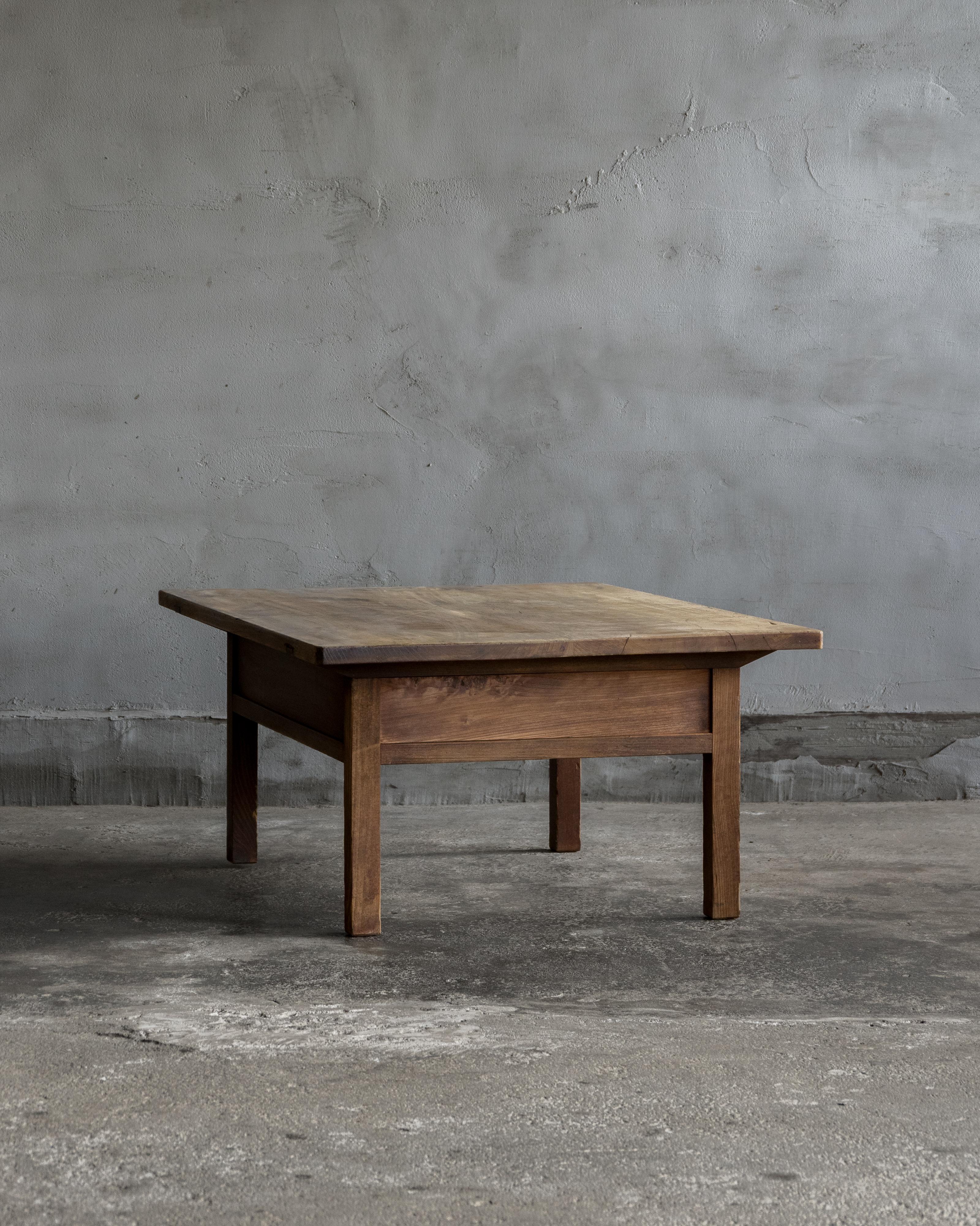 Japanese Vintage Low Table (Fuzukue), Early Showa Period (1926-) For Sale 2