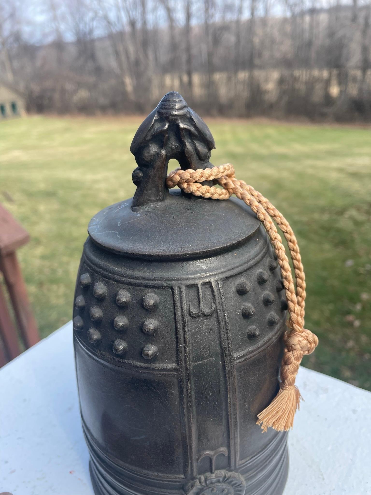 Japanese Vintage Old Hand Cast Temple Bell Resonates with Striker In Good Condition In South Burlington, VT