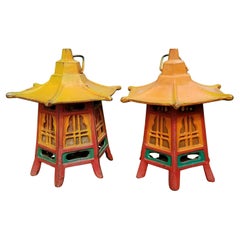 Paire de lanternes pagodes japonaises originales aux couleurs brillantes