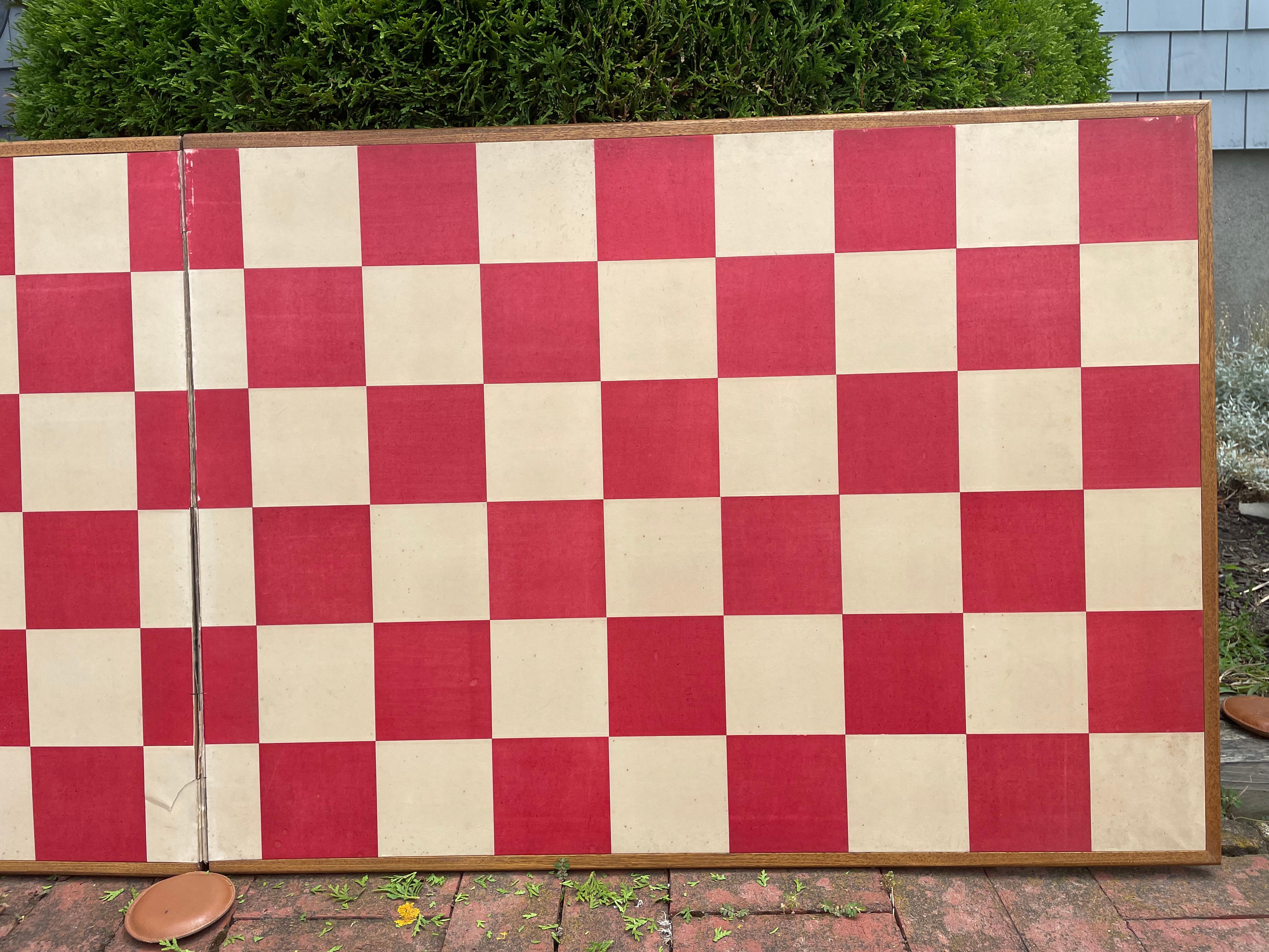Japanese Vintage Red and White Painted Small 2 Panel Screen In Good Condition In South Burlington, VT