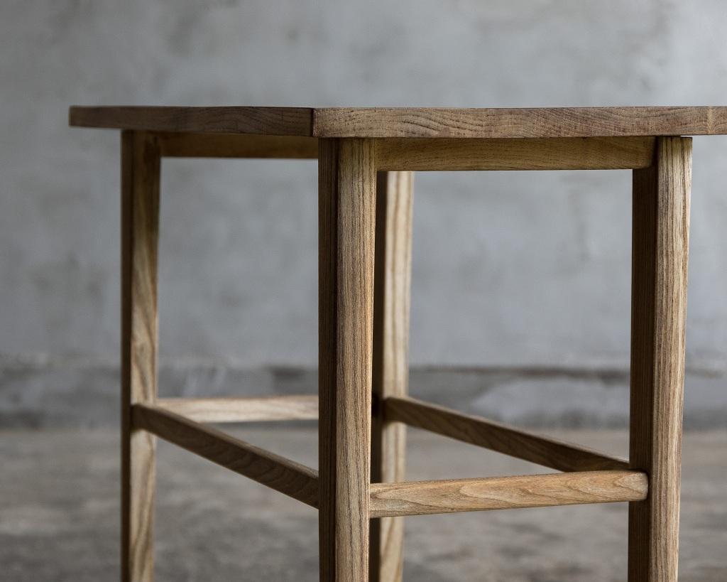 Japanese Vintage Side Table in Zelkova, Mid Showa Period '1940-' For Sale 2