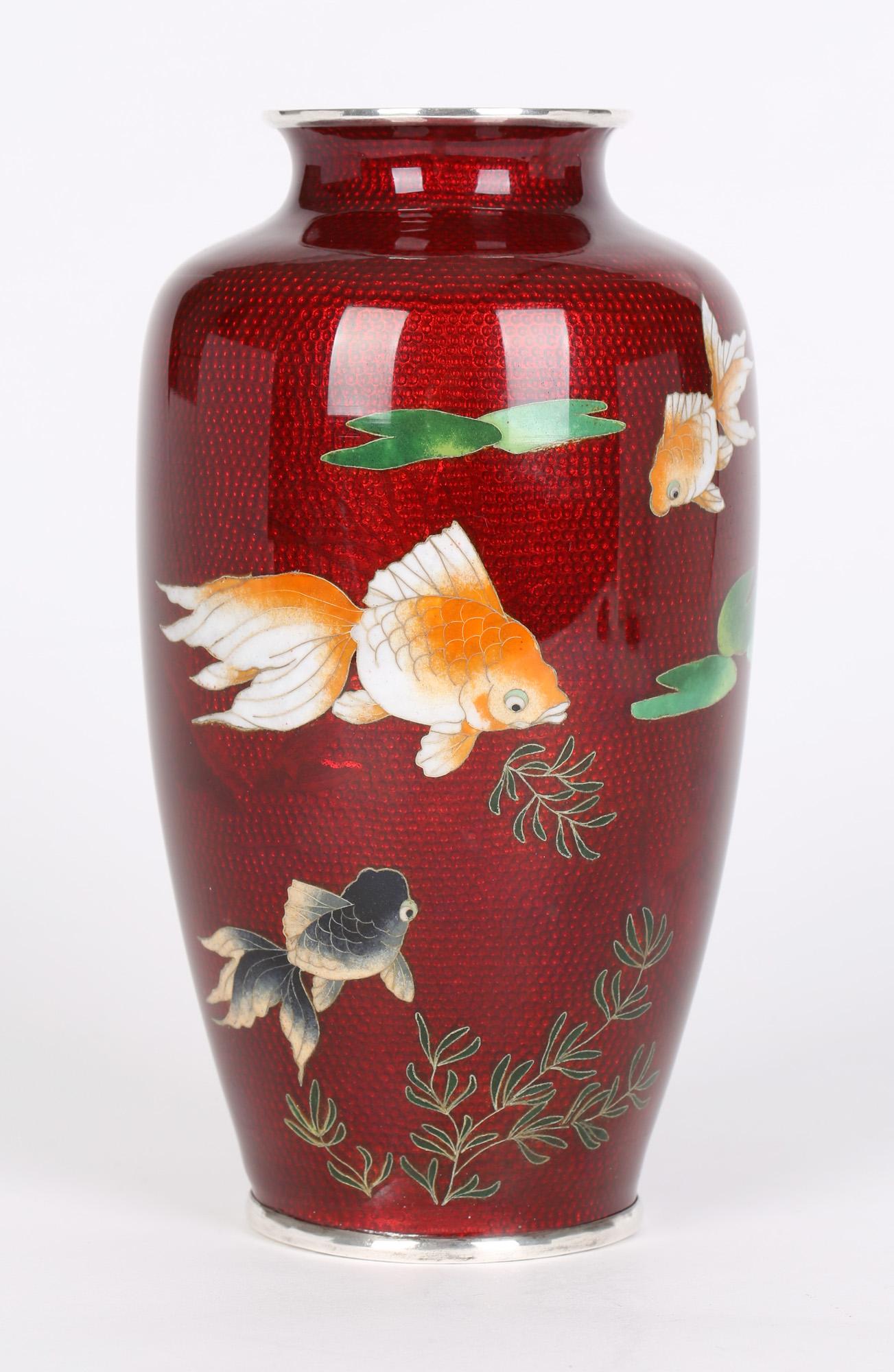 Japanische japanische Vintage-Cloisonné-Vase aus Silber und Metall mit Fisch im Angebot 6