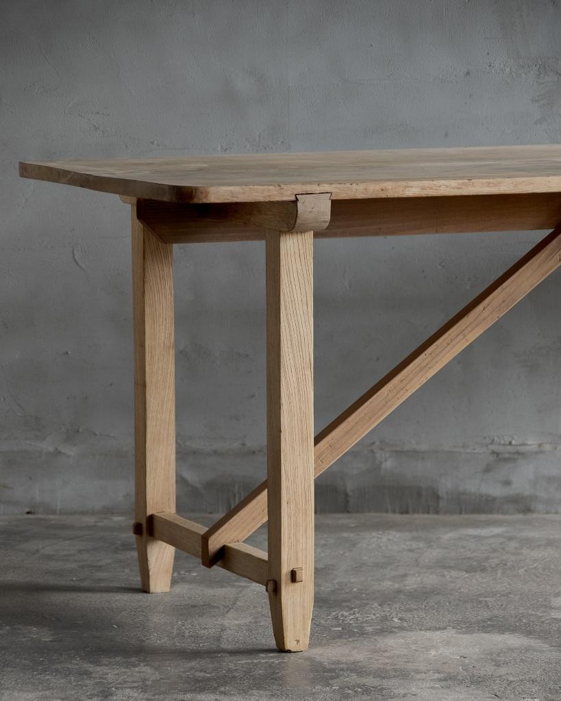 Organique Table japonaise vintage en pin massif, période Showa '1926-' en vente