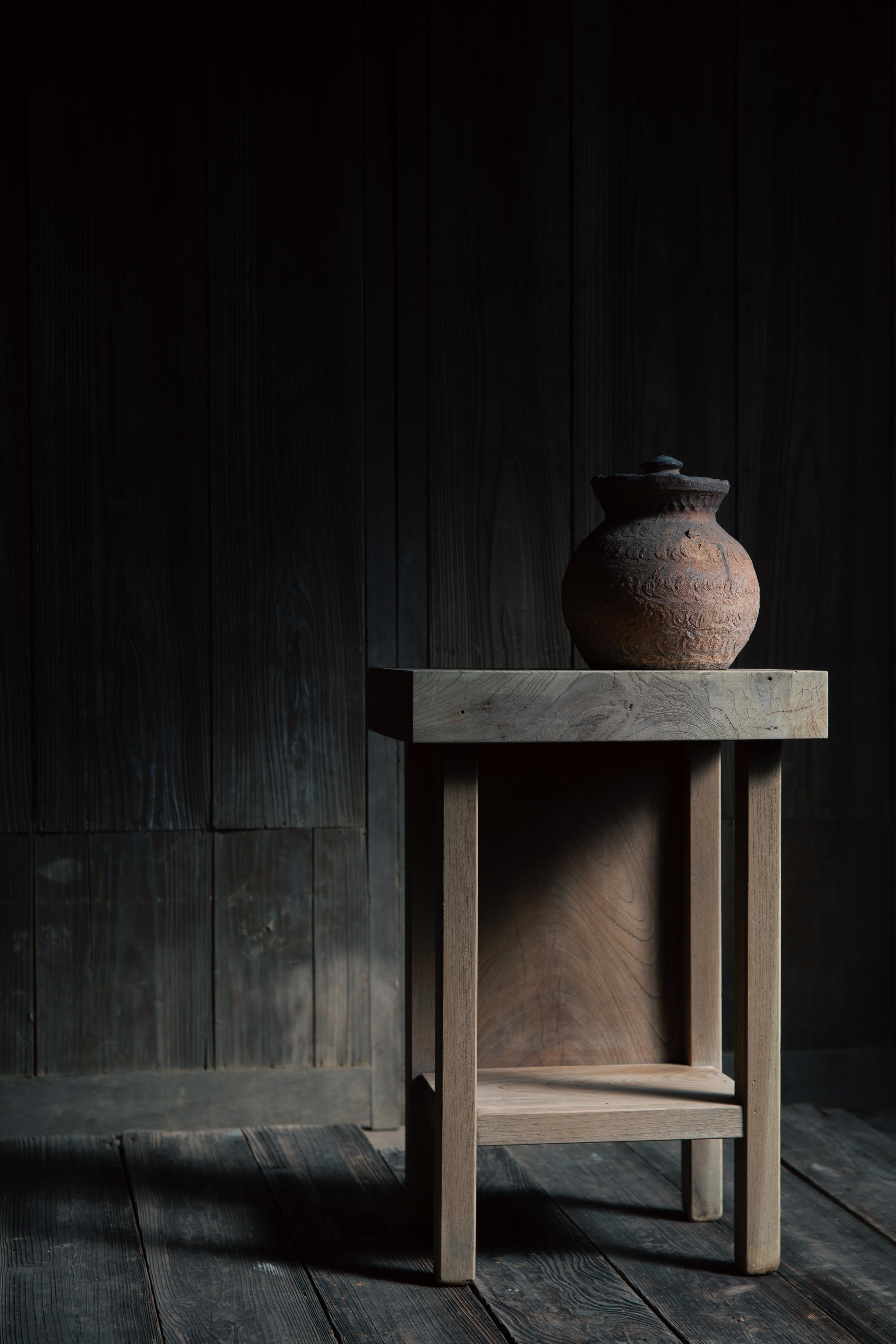 Expositor o taburete vintage japonés de madera de los años 50. wabi sabi Japandi en venta 4