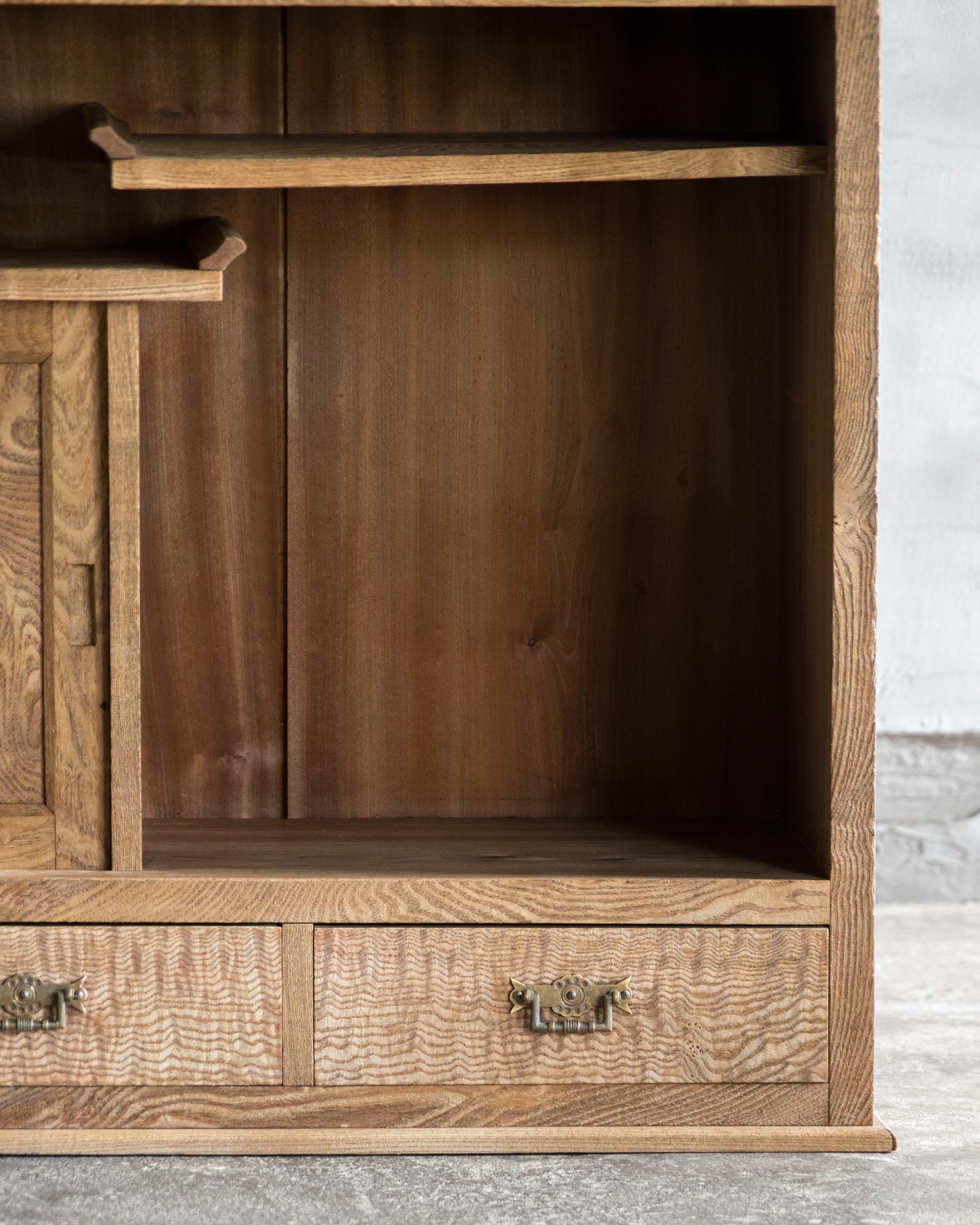 Japanese Vintage Tea Cabinet (Chadansu), Early Showa Period (1926–) For Sale 4