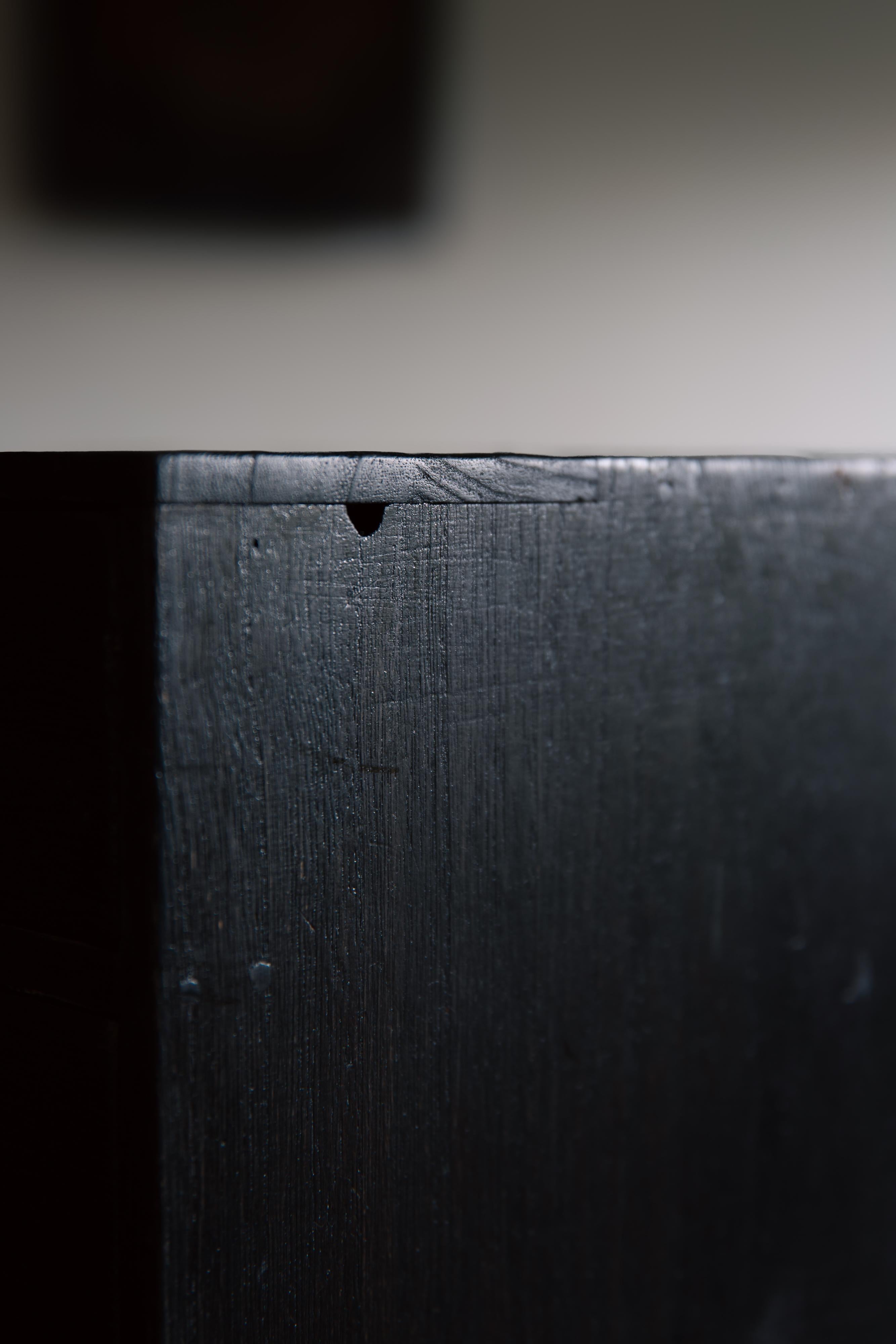 Kleine japanische Vintage urushi-Kommode Kiri Tansu mit Schubladenschrank, wabi sabi mingei im Angebot 6