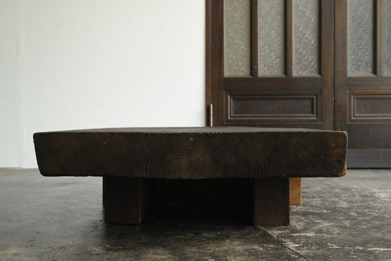 Japanese Wabi Sabi Antique Wooden Low Table/1868-1920/Coffee Table In Good Condition In Sammu-shi, Chiba