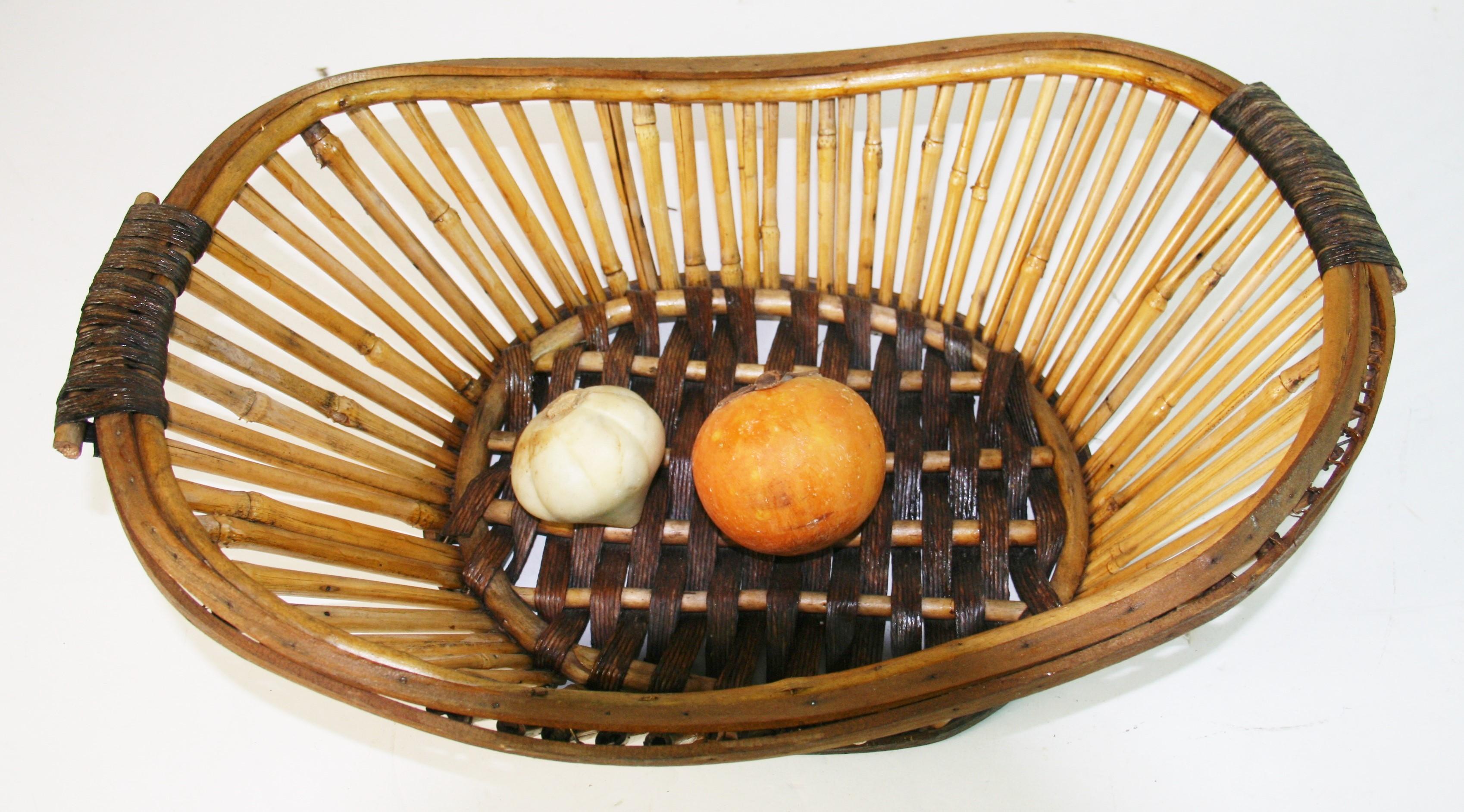 Japanisches Wabi Sabi  Obstkorb aus Bambus und Weide/Volkskunst im Angebot 1