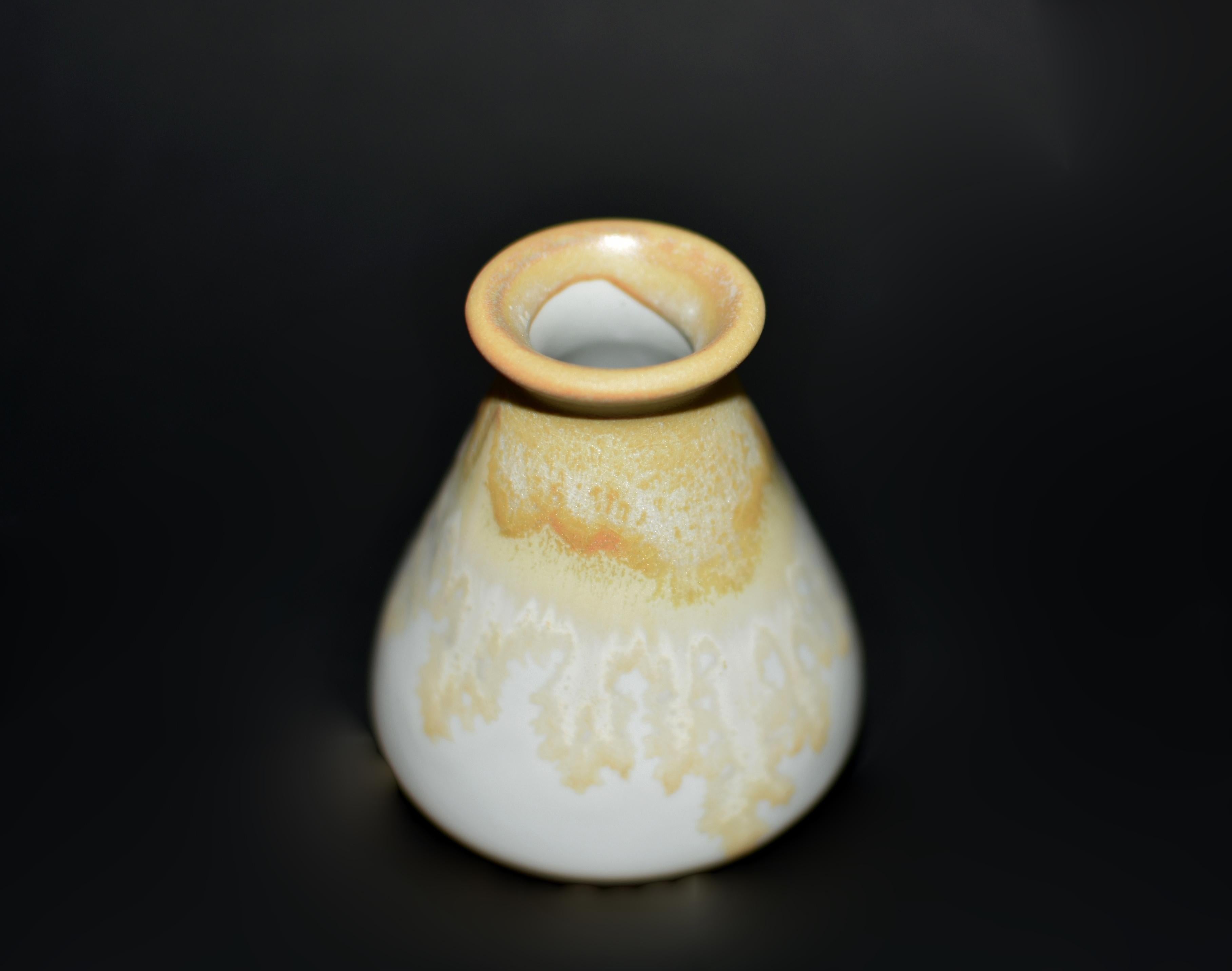 Mini vasi giapponesi in ceramica Wabi Sabi - Foglie d'oro - Set di quattro vasi in vendita 1