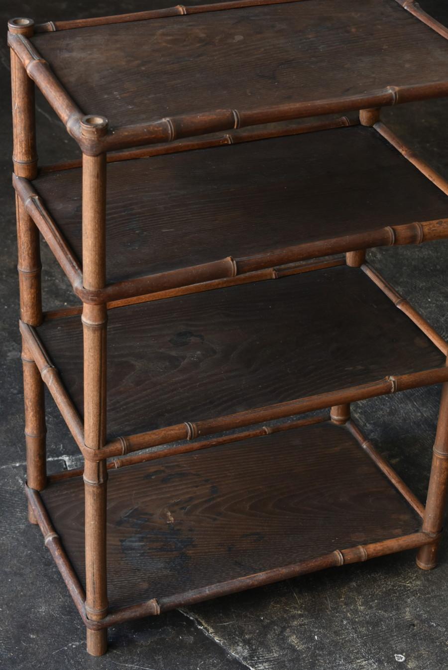 Woodwork Japanese Wabi-Sabi Shelf Made of Bamboo and Wood / Meiji-Taisho Era / 1868-1920