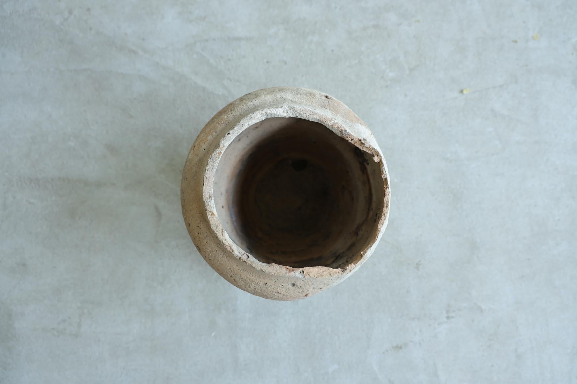 Pottery Japanese Wabi-Sabi Small Vase, Meiji Period, 1750-1850 For Sale