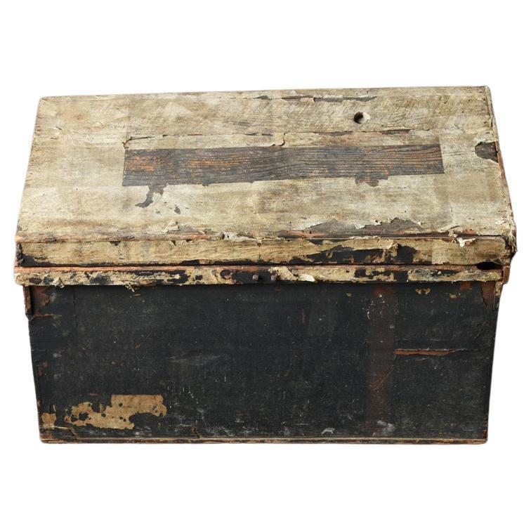 Japanese Wabi Sabi Wooden Box / 1868-1920 / Sofa Table / Side Table