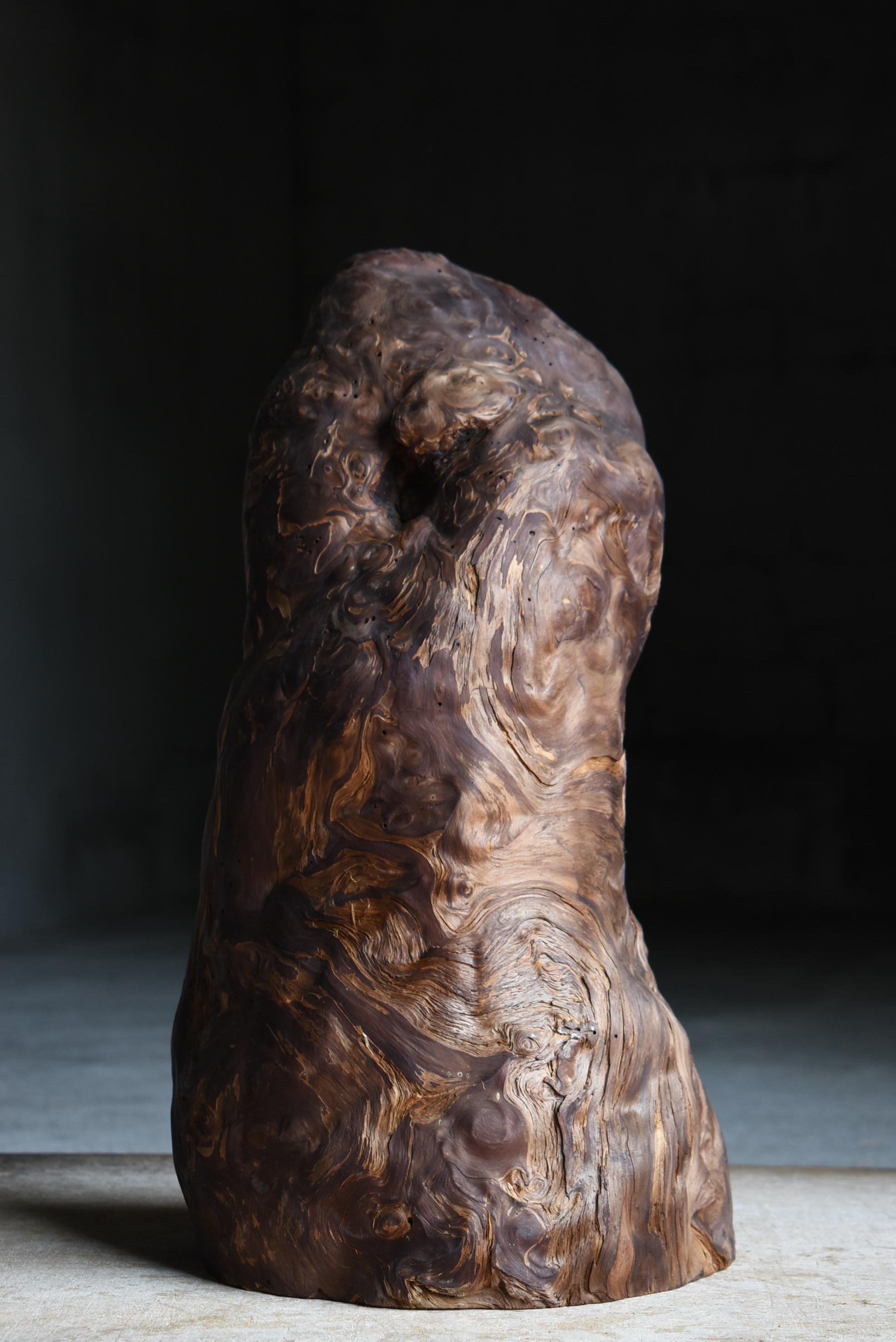 Sculpture japonaise Wabi-Sabi en loupe de Yakusugi / Natural Abstract Form Objects en vente 1