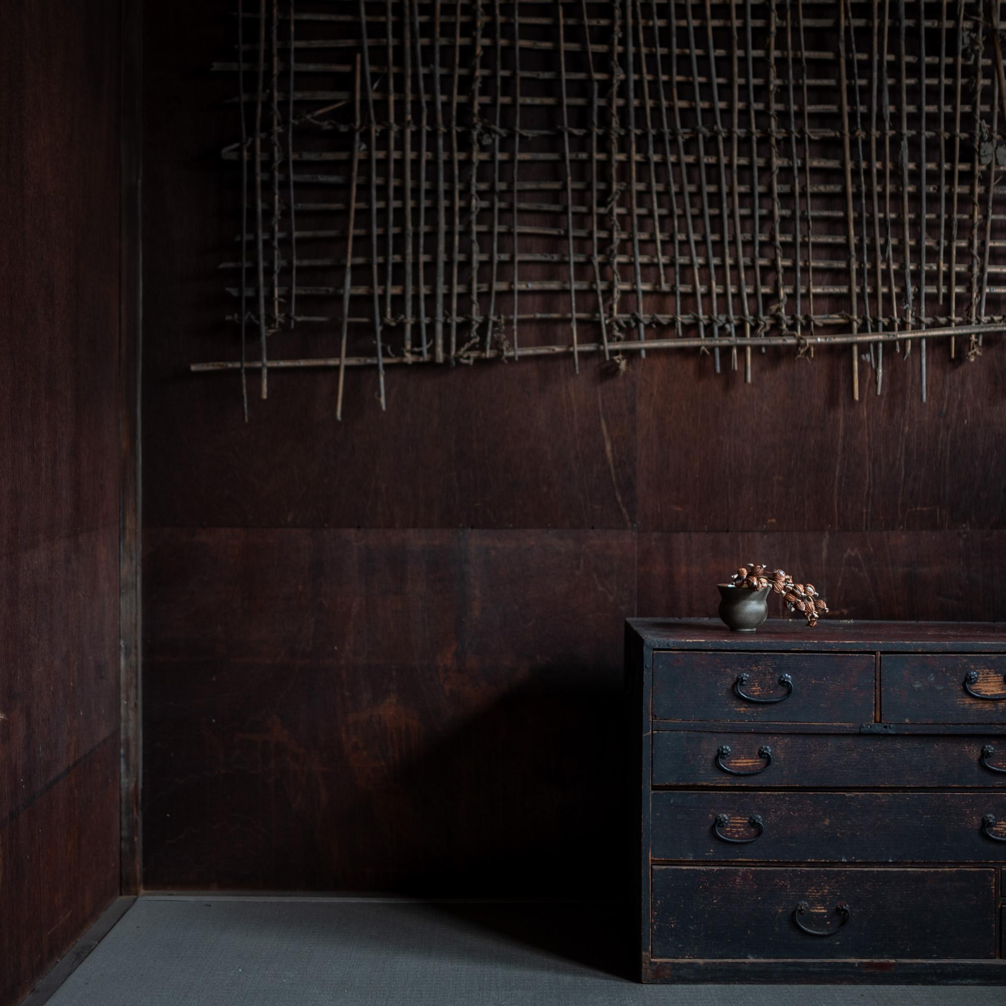 Introducing a unique wall decoration made from Japanese element - Komai. The window frame, known as 