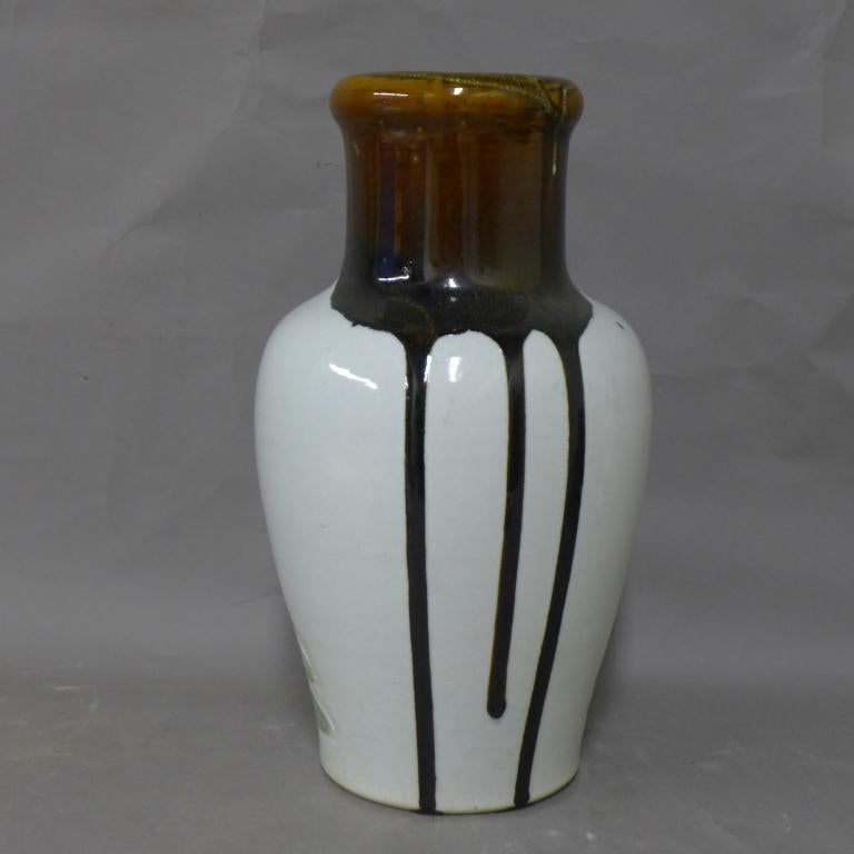 Glazed Japanese Meiji Period White Figural Art Pottery Vase