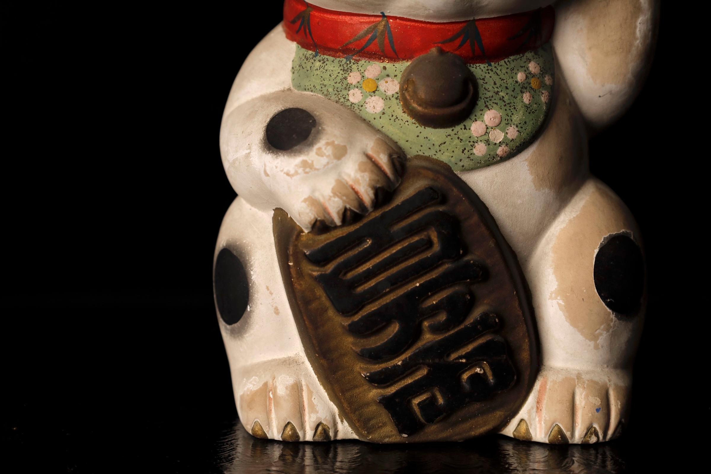Fatto a mano Giapponese  Gatto Maneki neko bianco Oggetto periodo Edo in vendita