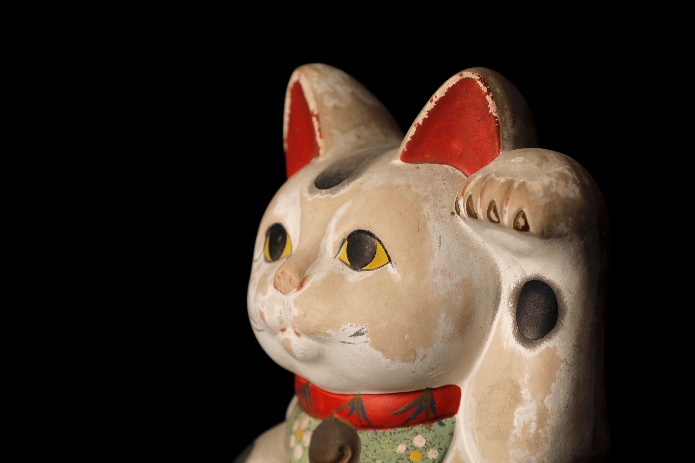 XIX secolo Giapponese  Gatto Maneki neko bianco Oggetto periodo Edo in vendita