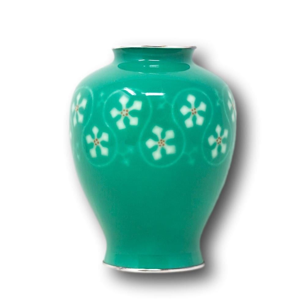 Vaso giapponese senza fili in smalto cloisonne della ditta Ando In condizioni buone in vendita a Newark, England