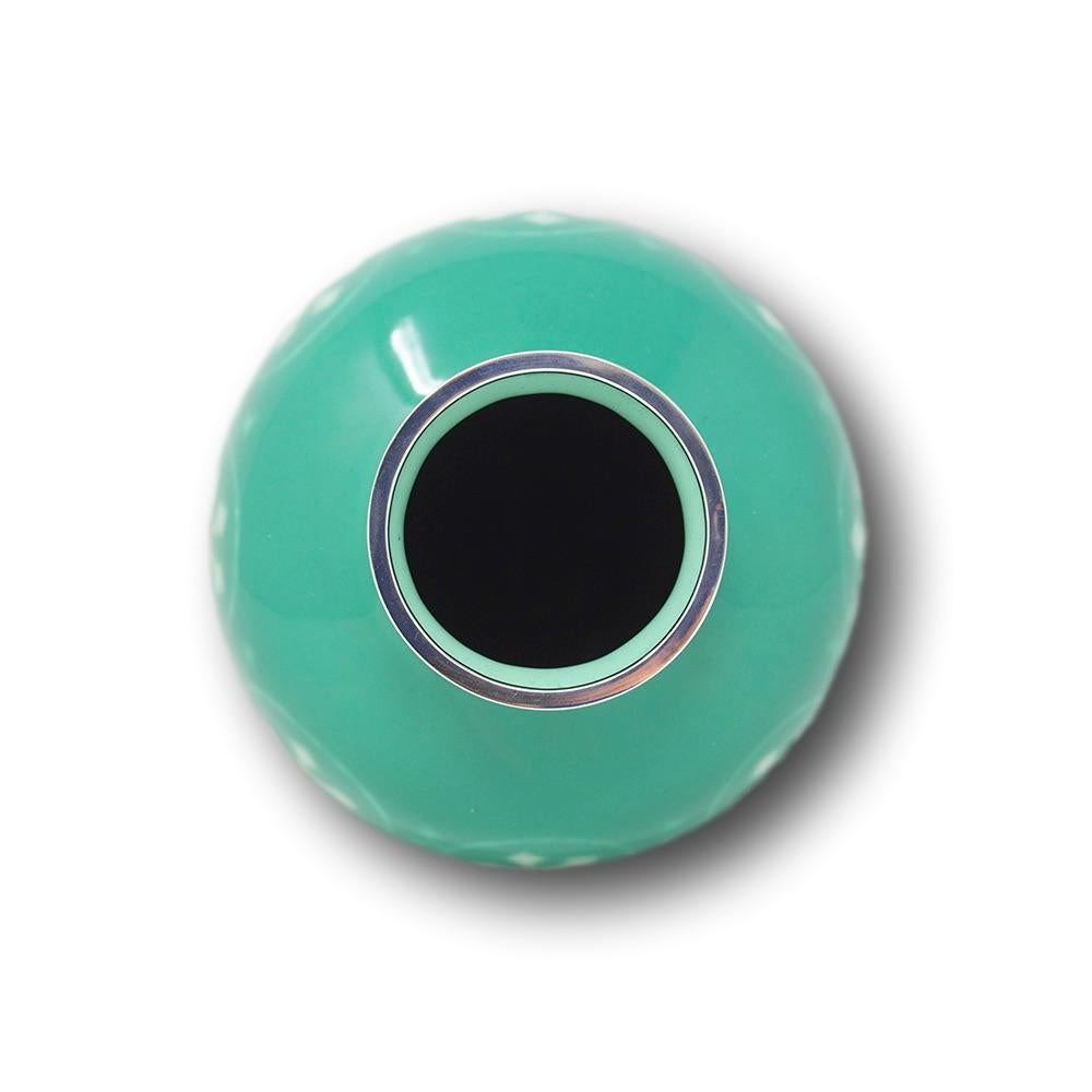 Argento Vaso giapponese senza fili in smalto cloisonne della ditta Ando in vendita