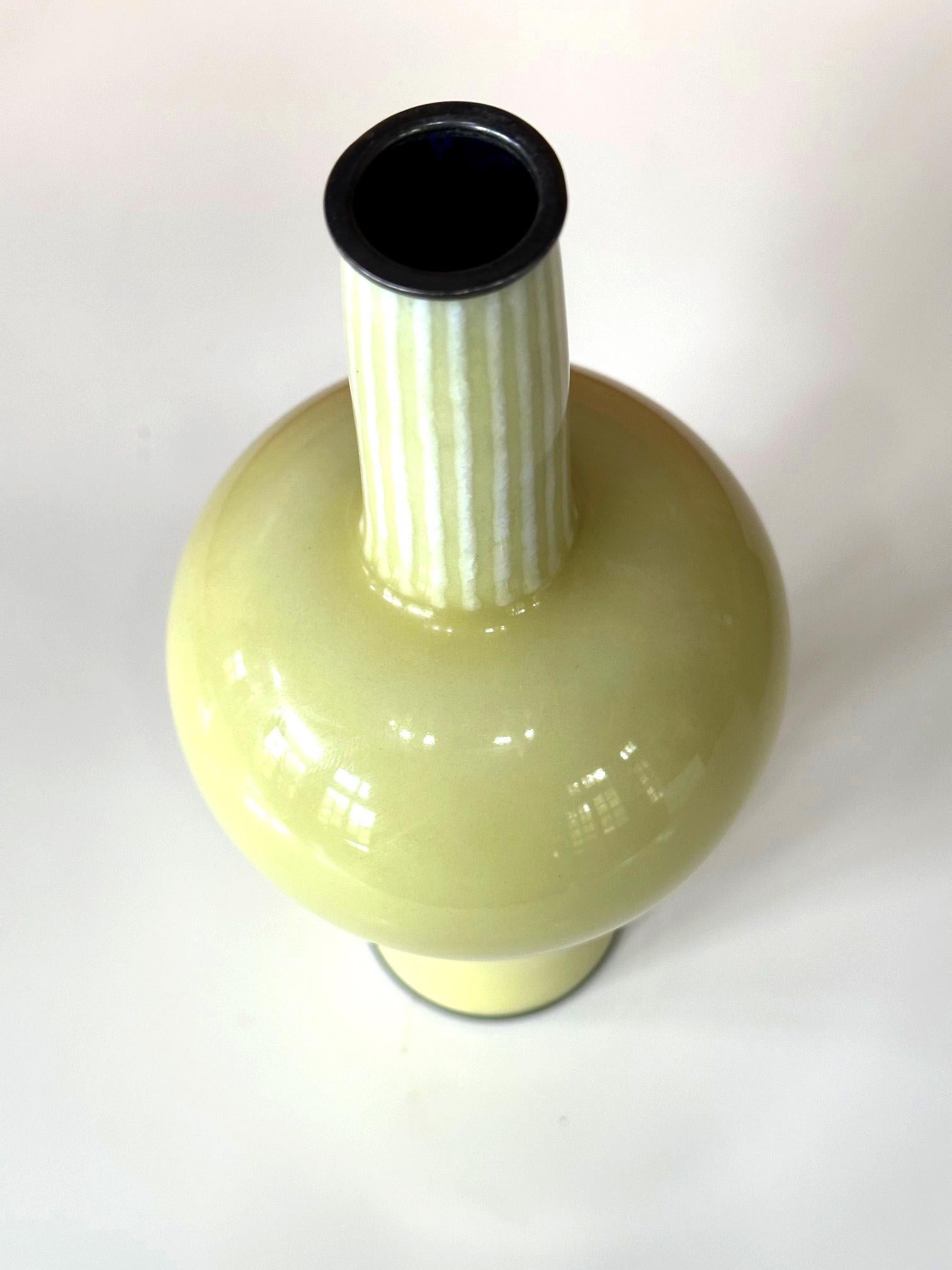 Cloissoné Japanese Wireless Musen Cloisonne Vase by Ando Jubei  For Sale