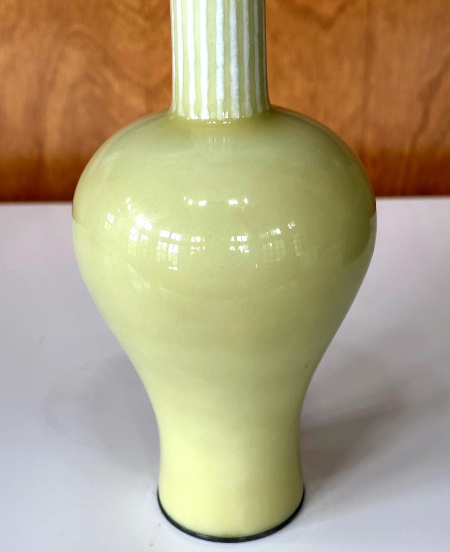 Argent Vase japonais Musen cloisonné par Ando Jubei  en vente
