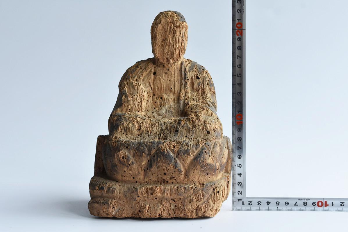 Japanese Withered Antique Buddha Statue / Wooden Bodhisattva / Wabisabi Art 7