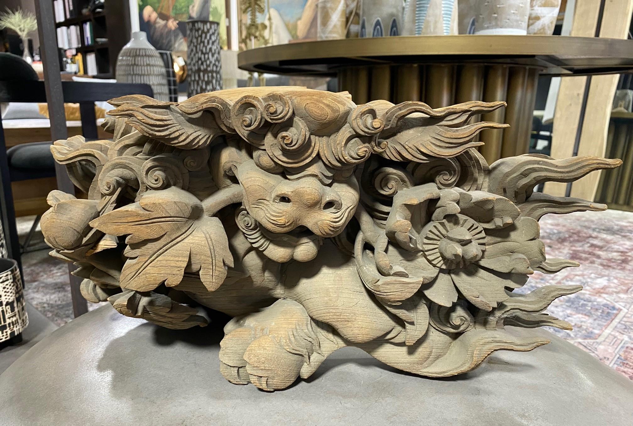 Shishi Komainu chien de gardien du temple Shinto en bois sculpté en forme de lion du Japon 3
