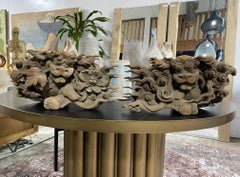 Shishi Komainu chien de gardien du temple Shinto en bois sculpté en forme de lion du Japon