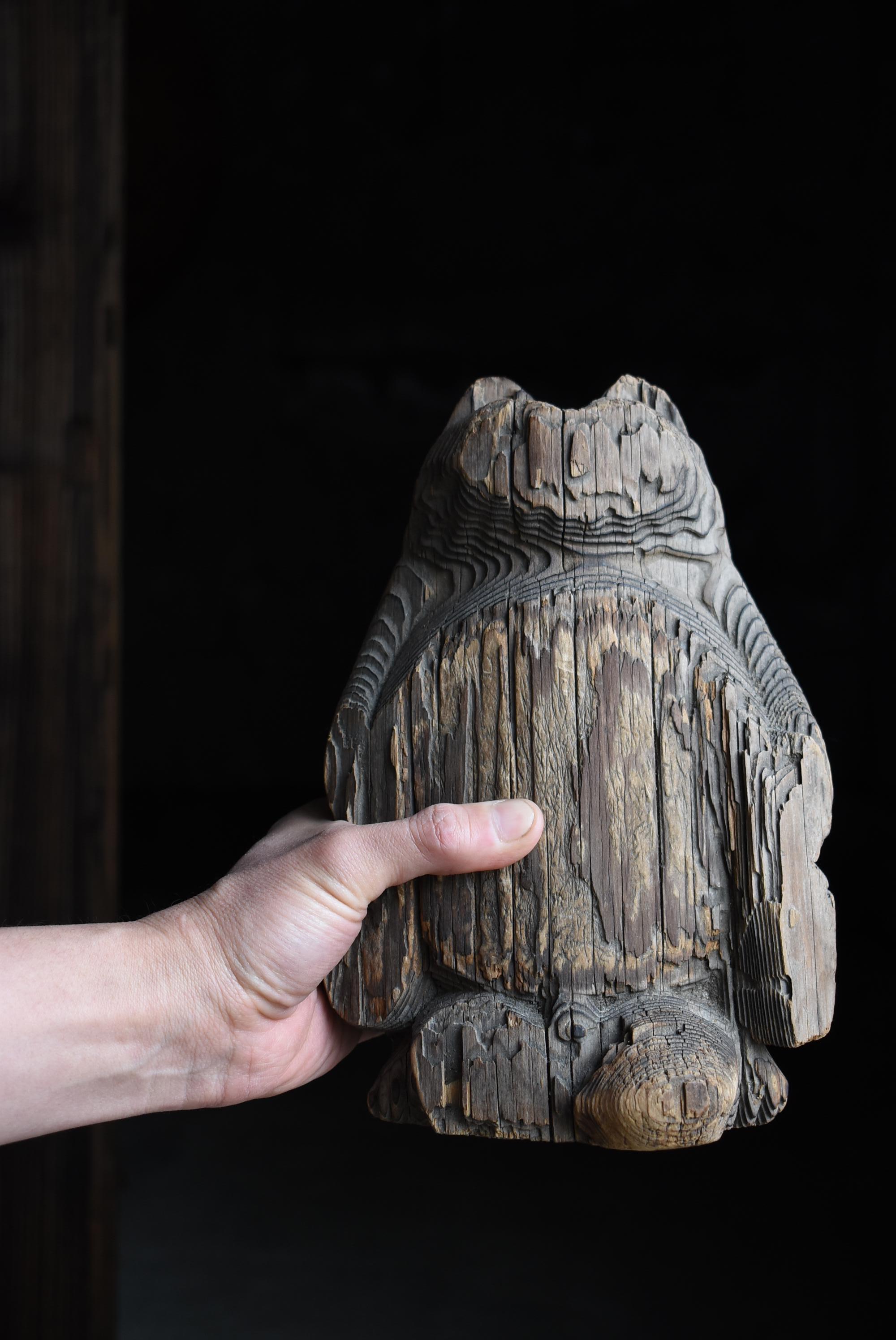 Japanese Antique Wood Carving Raccoon Dog 1900s-1940s / Sculpture Wabi Sabi For Sale 10