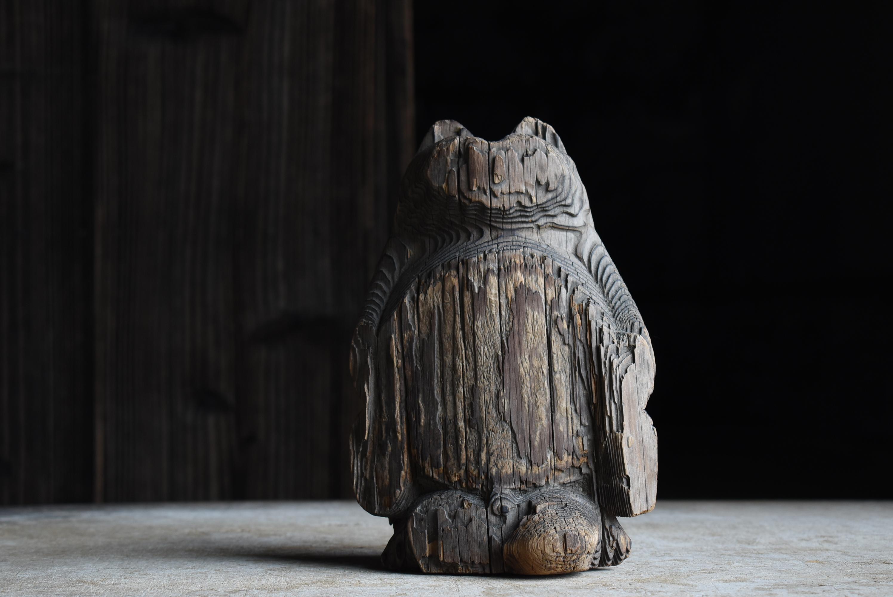 Showa Japanese Antique Wood Carving Raccoon Dog 1900s-1940s / Sculpture Wabi Sabi For Sale
