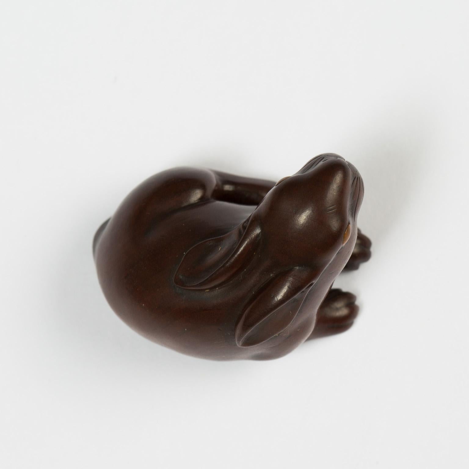 Japanese Wood Netsuke of a Hare by Masanao, 19th Century In Excellent Condition In Milano, IT