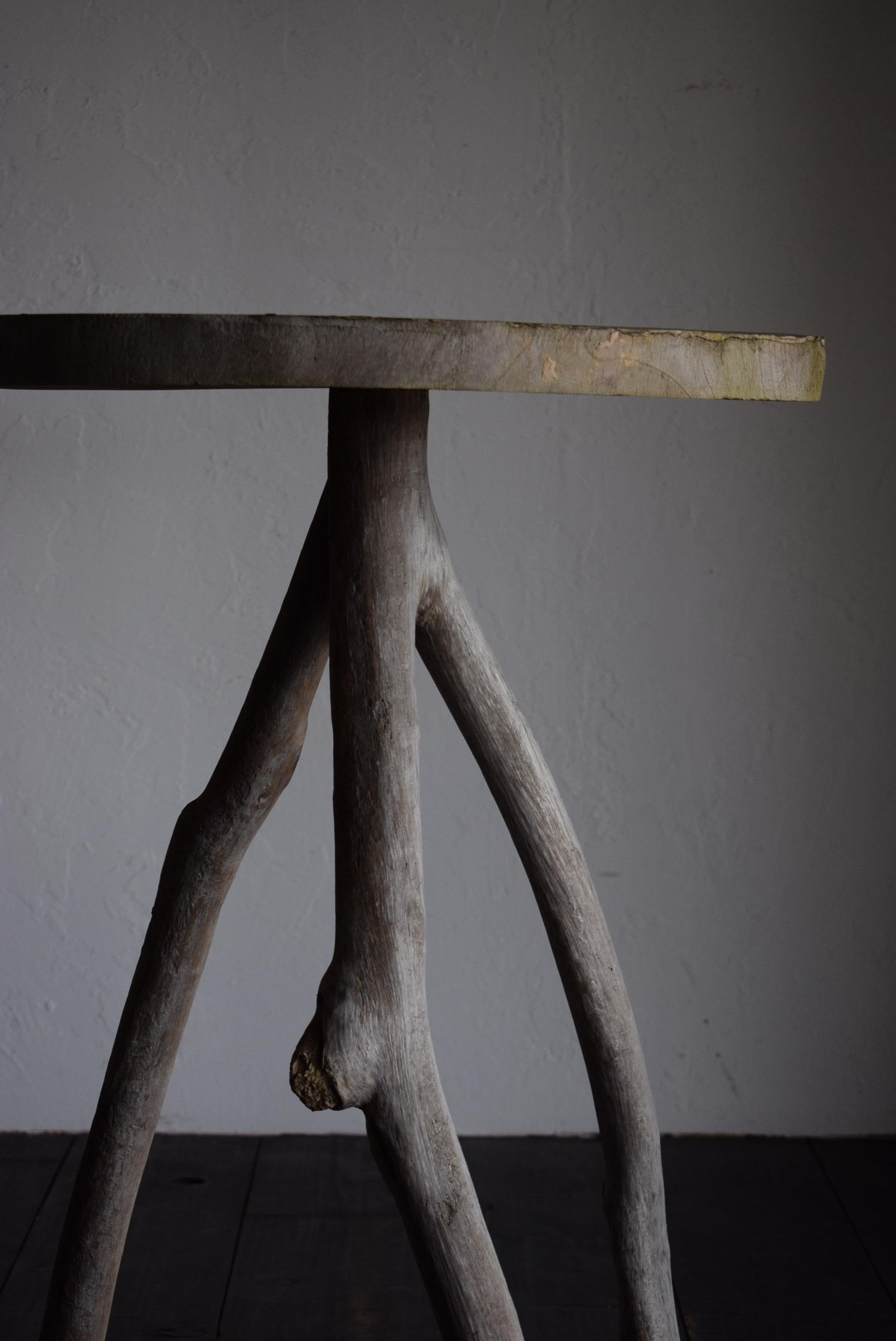 Japanischer Holztisch / Wabi-Sabi Tisch / Primitiver Tisch / Messestand 8