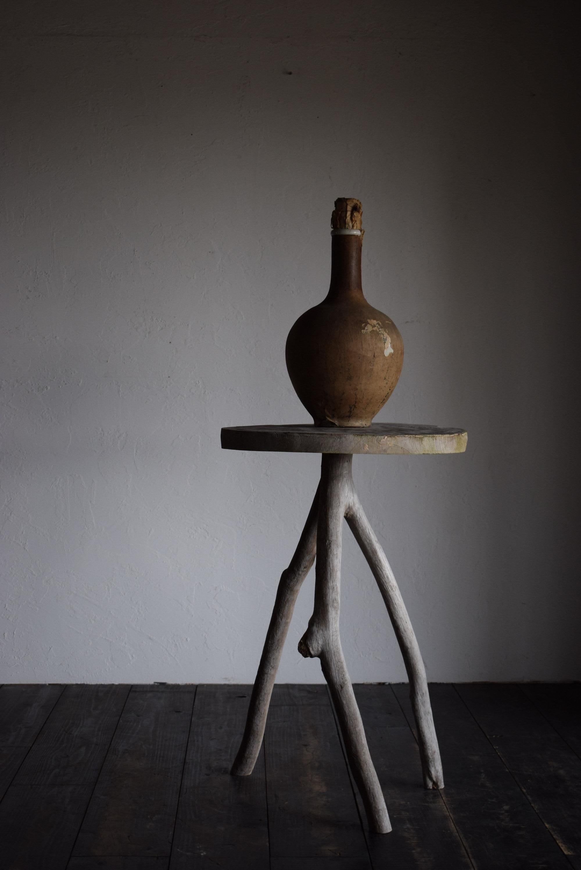 Japanischer Holztisch / Wabi-Sabi Tisch / Primitiver Tisch / Messestand (21. Jahrhundert und zeitgenössisch)