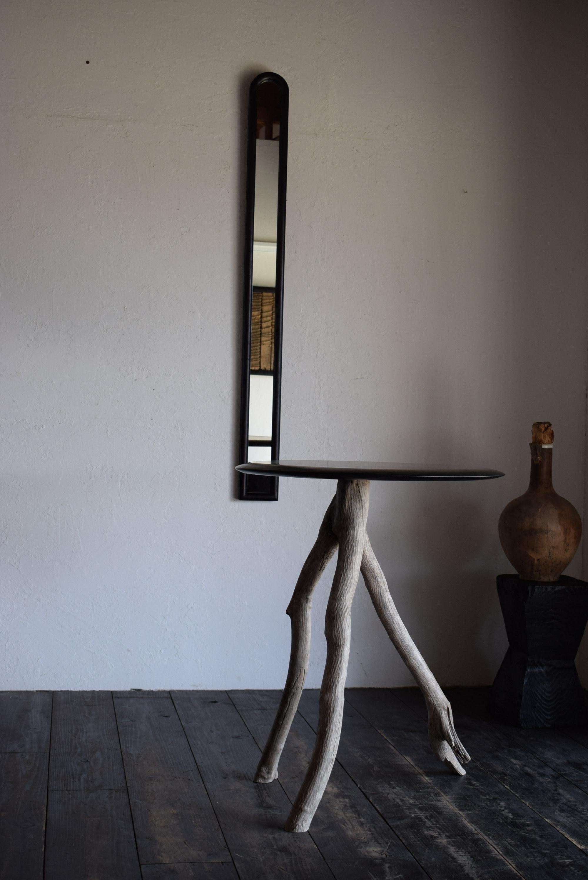 Japanischer Holztisch / Wabi-Sabi Tisch / Primitiver Tisch / Messestand (21. Jahrhundert und zeitgenössisch) im Angebot
