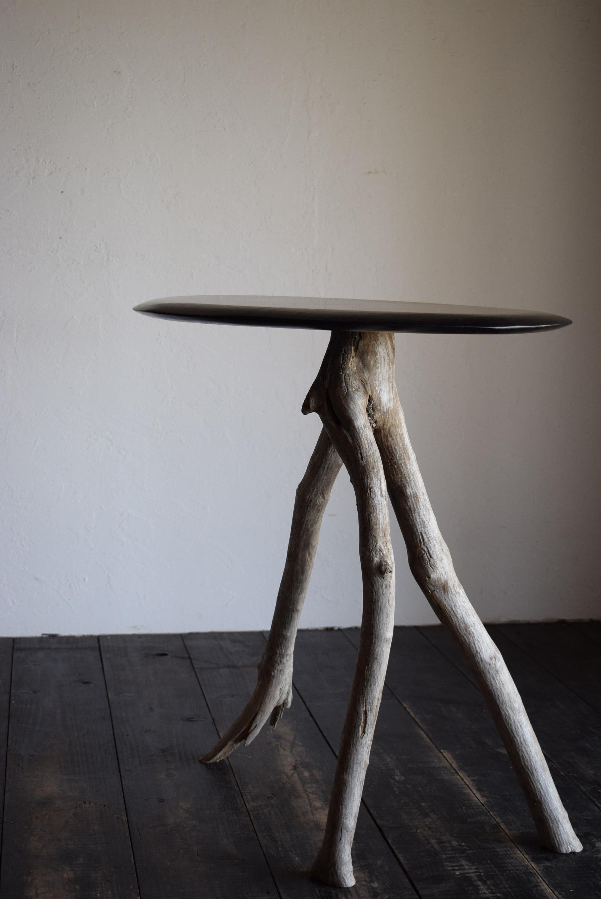 Japanischer Holztisch / Wabi-Sabi Tisch / Primitiver Tisch / Messestand im Angebot 1