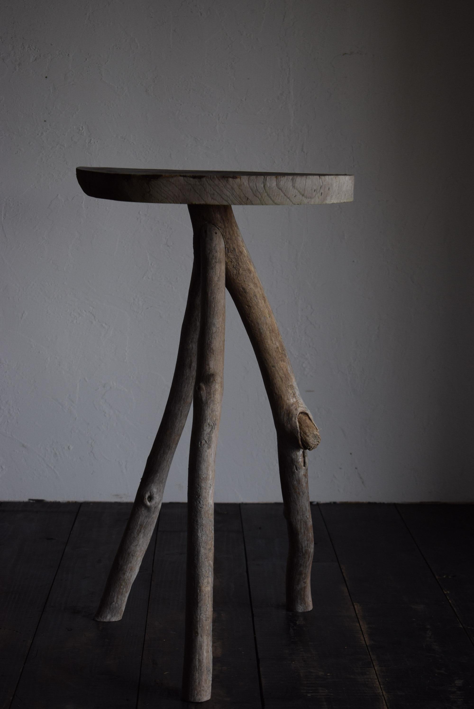 Japanischer Holztisch / Wabi-Sabi Tisch / Primitiver Tisch / Messestand 2