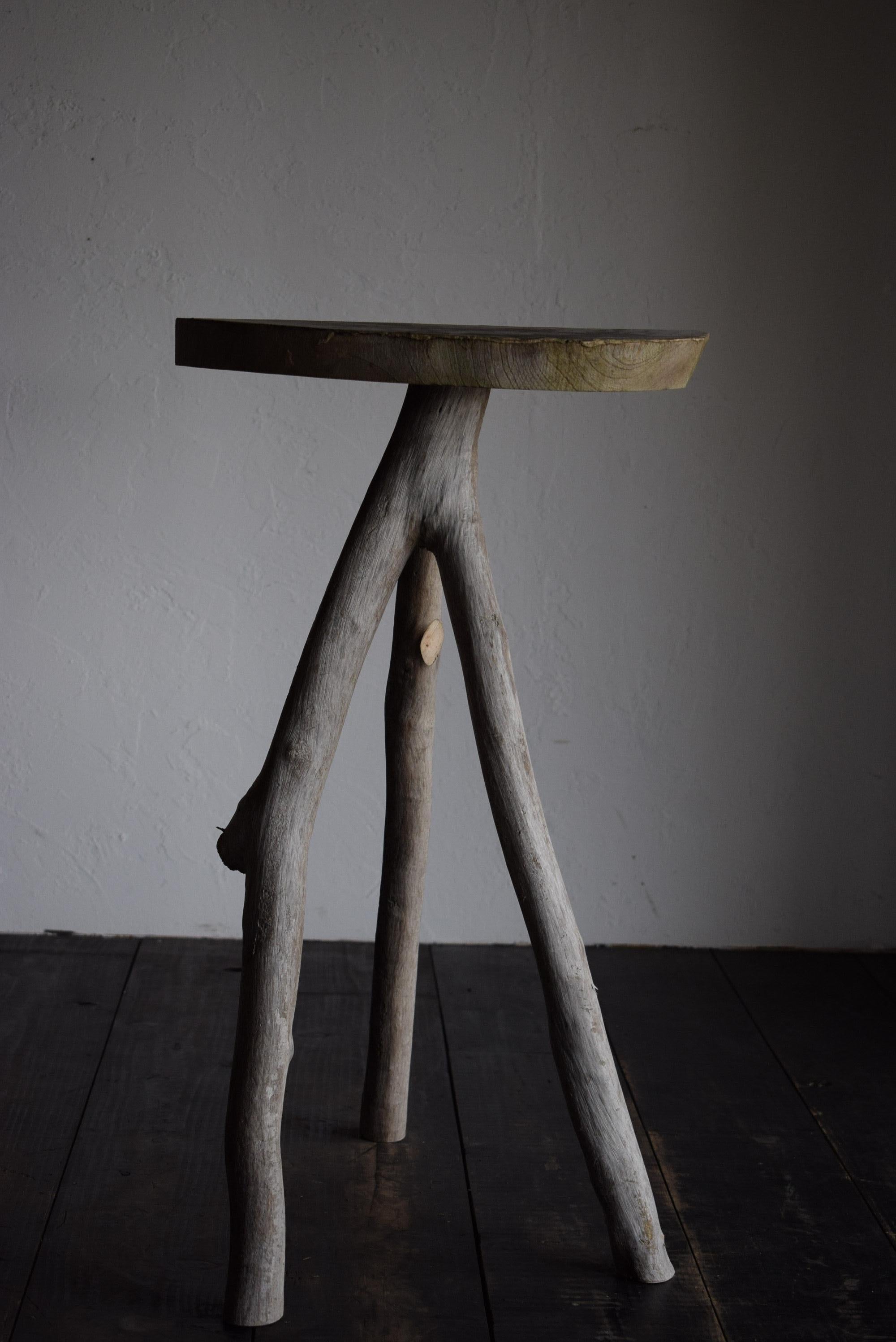 Japanischer Holztisch / Wabi-Sabi Tisch / Primitiver Tisch / Messestand 4
