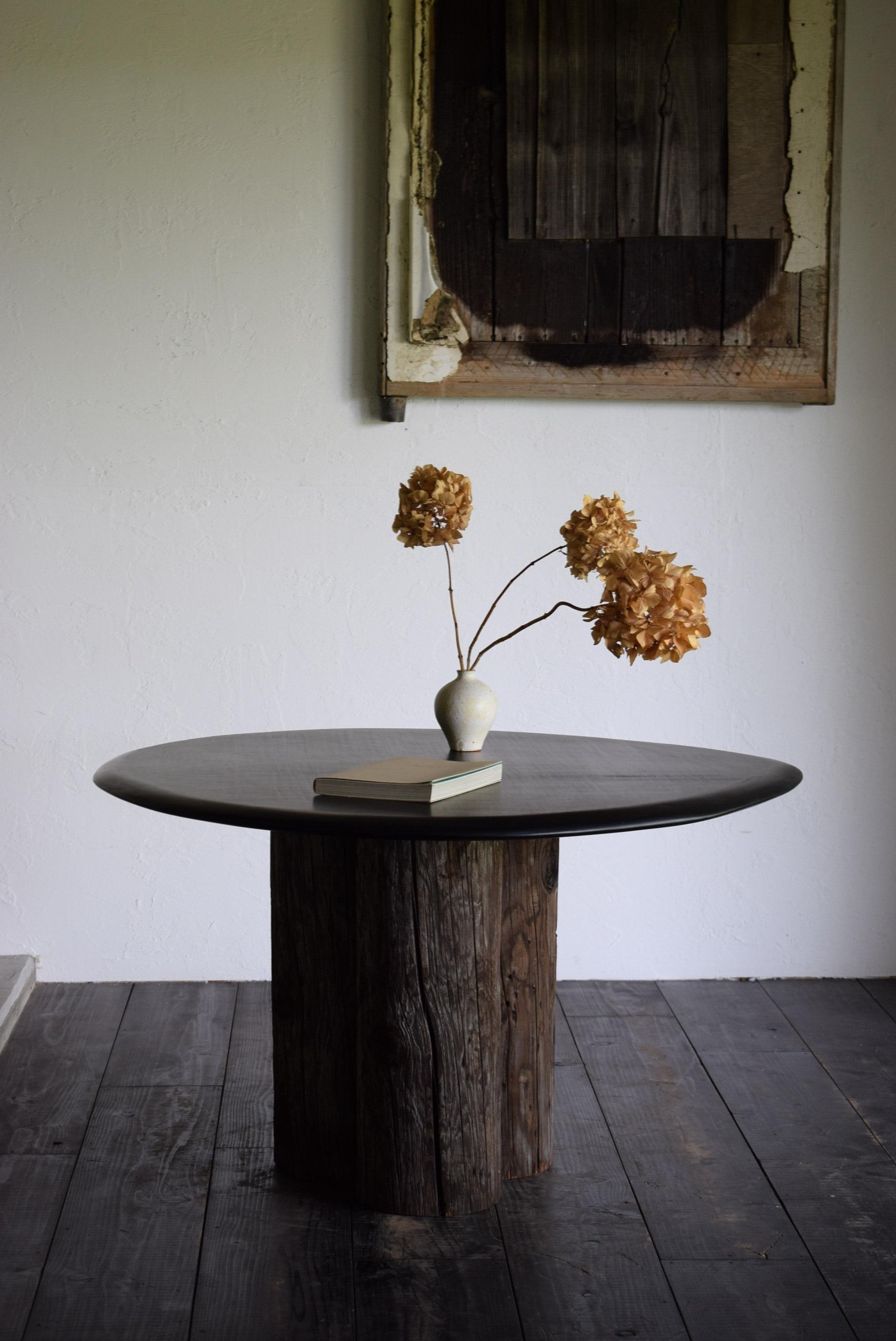 Japanese wood table /wabi-sabi table / primitive table / In Good Condition In Sammu-shi, Chiba