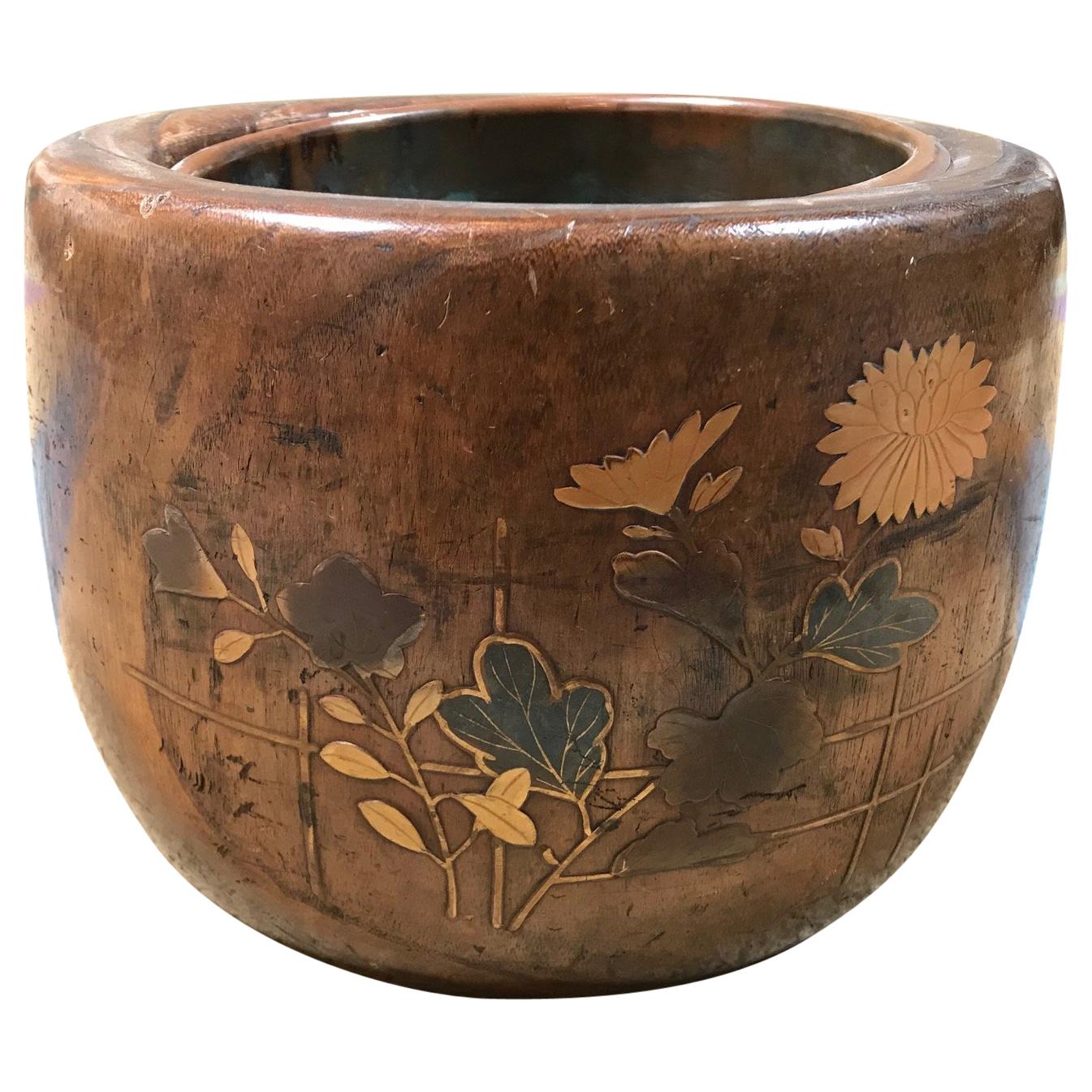 Japanese Wooden and Gilt Lacquer Bowl Lined in Copper For Sale
