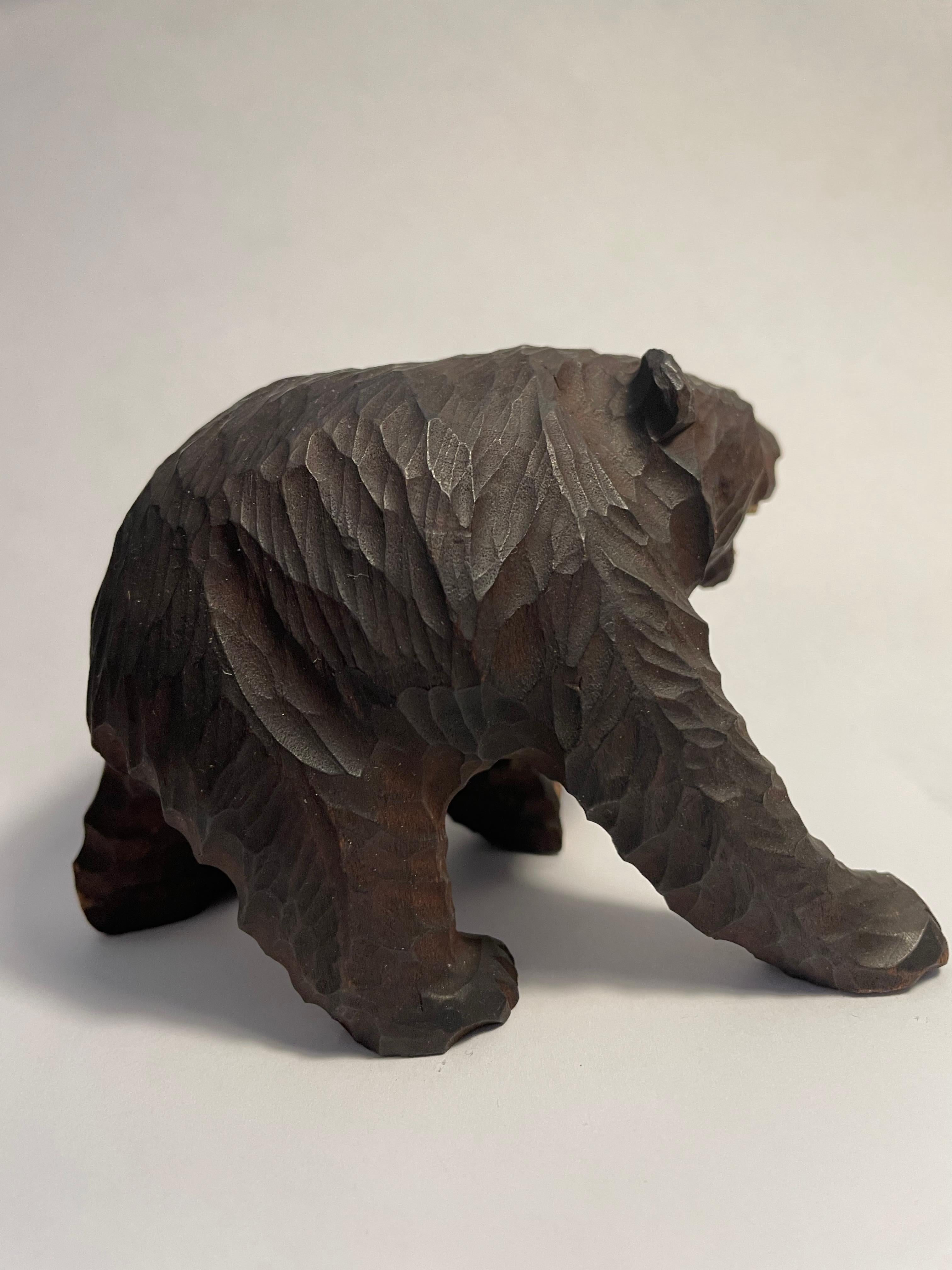 Orso giapponese in legno anni '90 in vendita 2