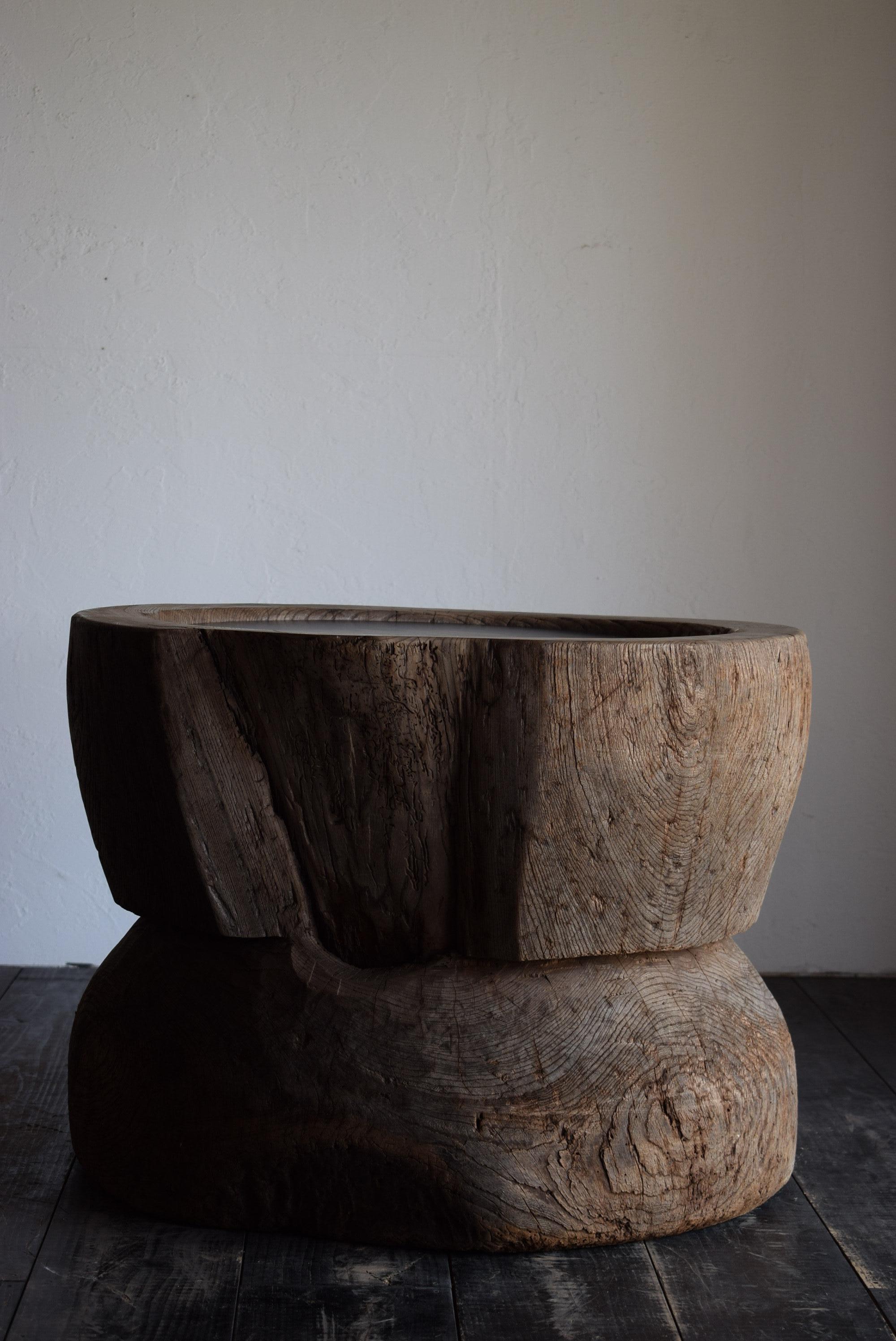 Japanischer Holzblocktisch /Wabi-Sabi Couchtisch/1900er〜 (20. Jahrhundert)