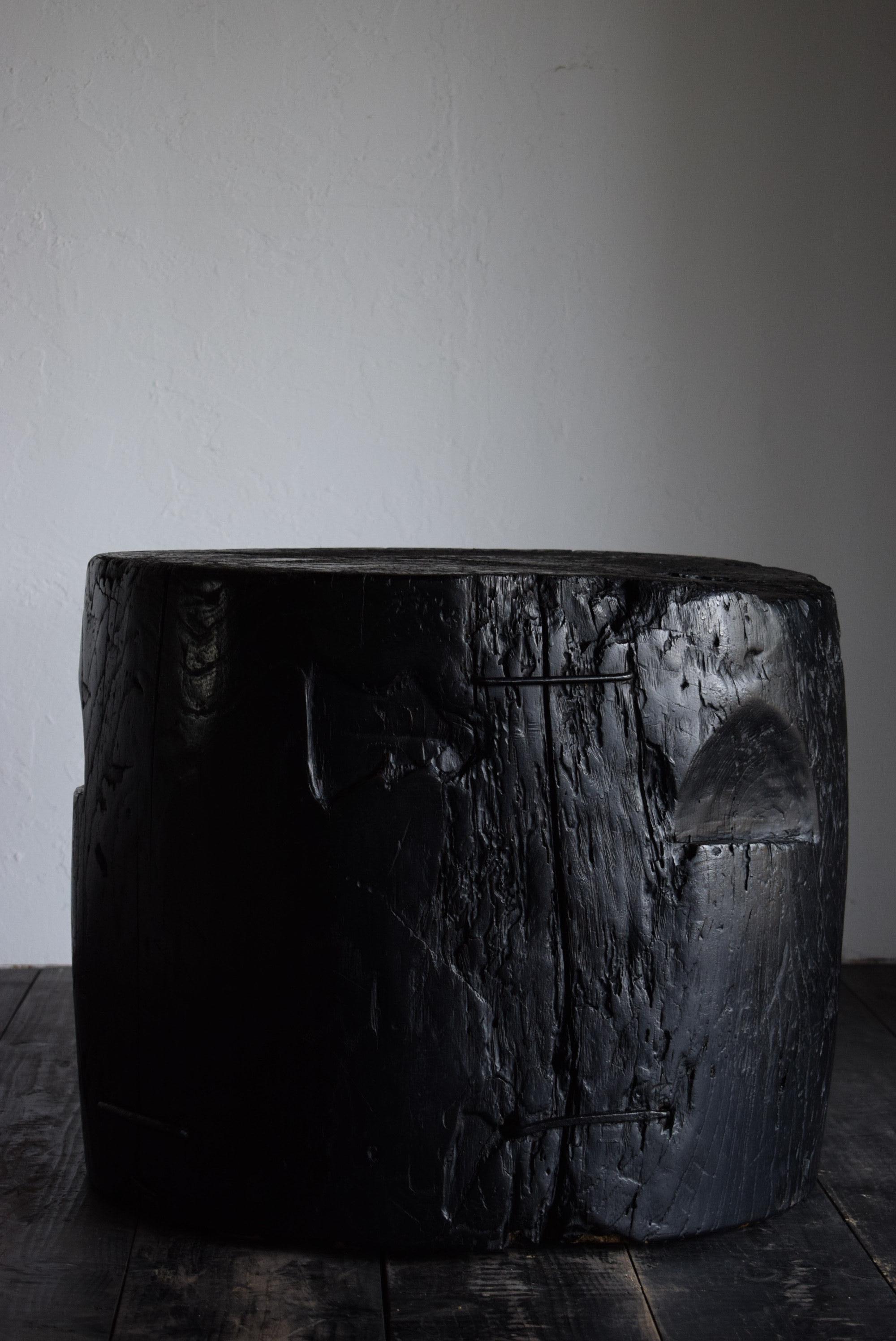 Japanischer Holzblocktisch /Wabi-Sabi Couchtisch/1900er〜 im Angebot 1