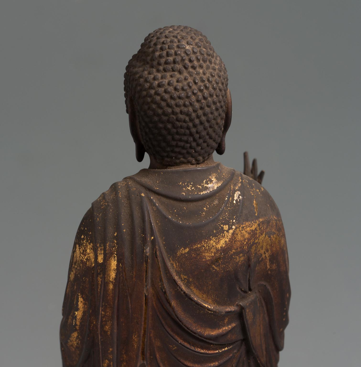 Japanese Wooden Buddhist Sculpture of Amida Nyorai, 16th Century For Sale 3