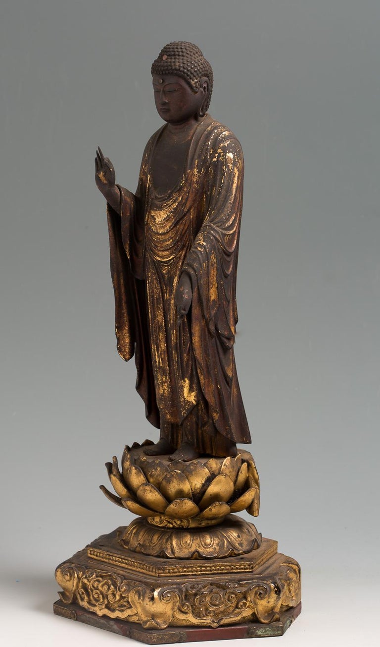 Japanese Wooden Buddhist Sculpture of Amida Nyorai, 16th Century For